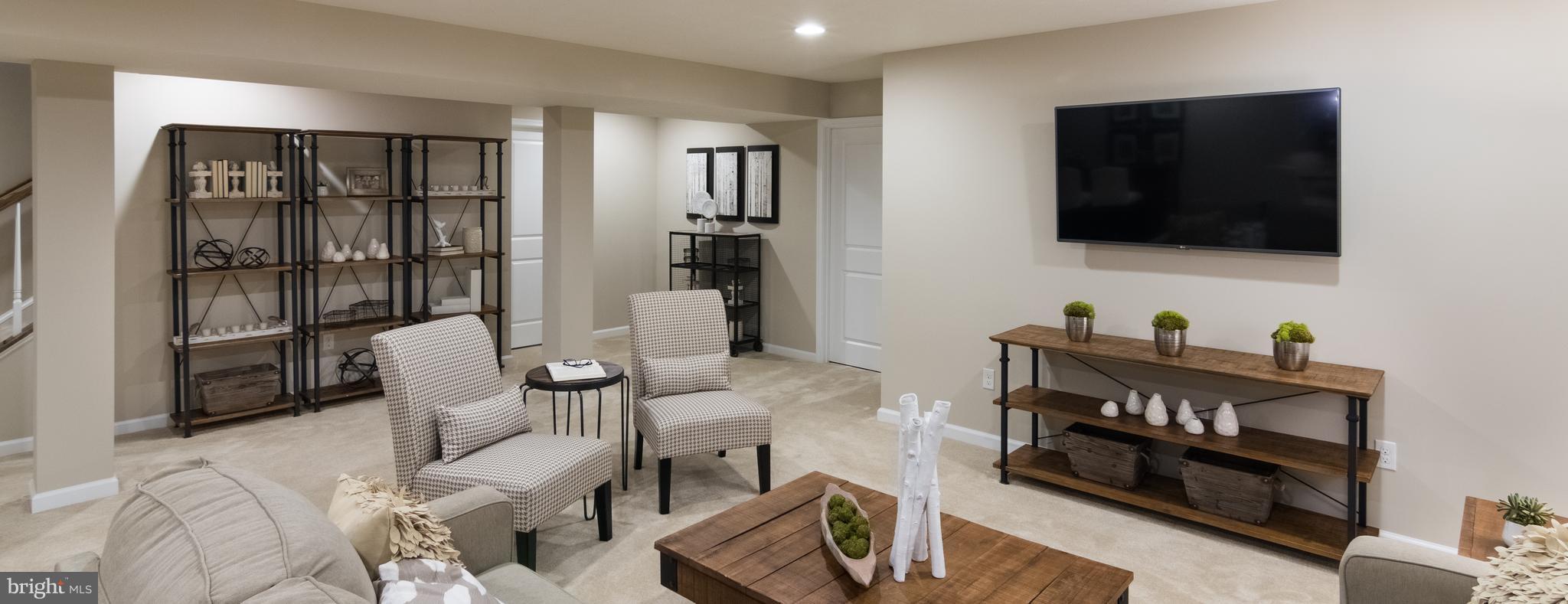 CREEKSIDE VILLAGE - Residential