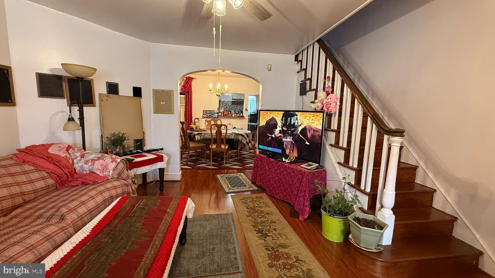 LAWNCREST - Residential