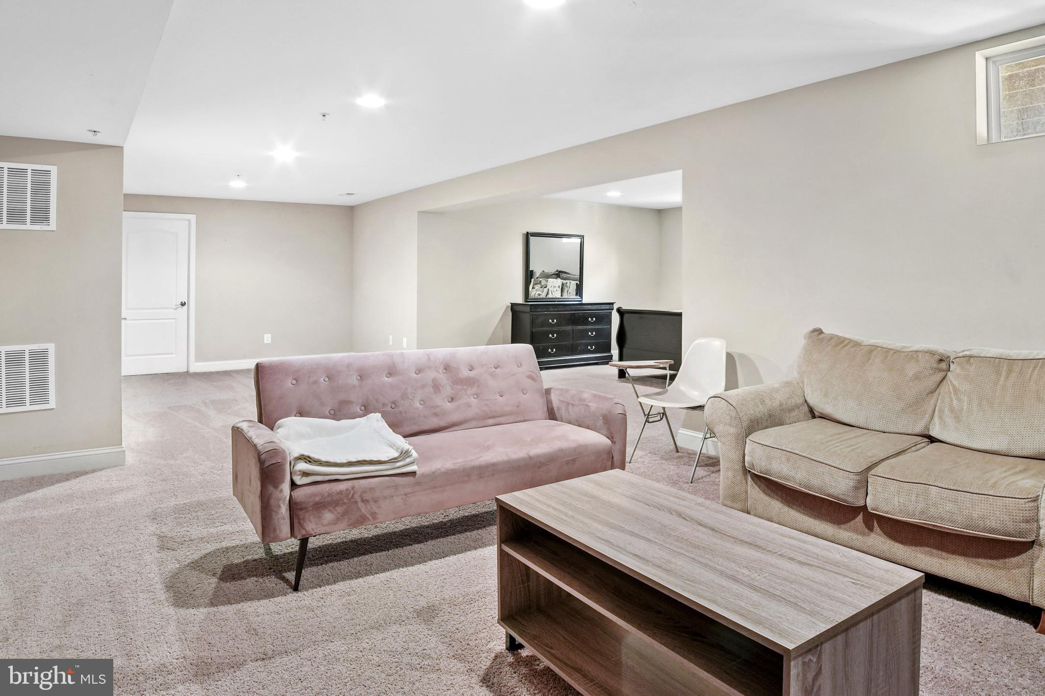 GREENHAVEN RUN - Residential