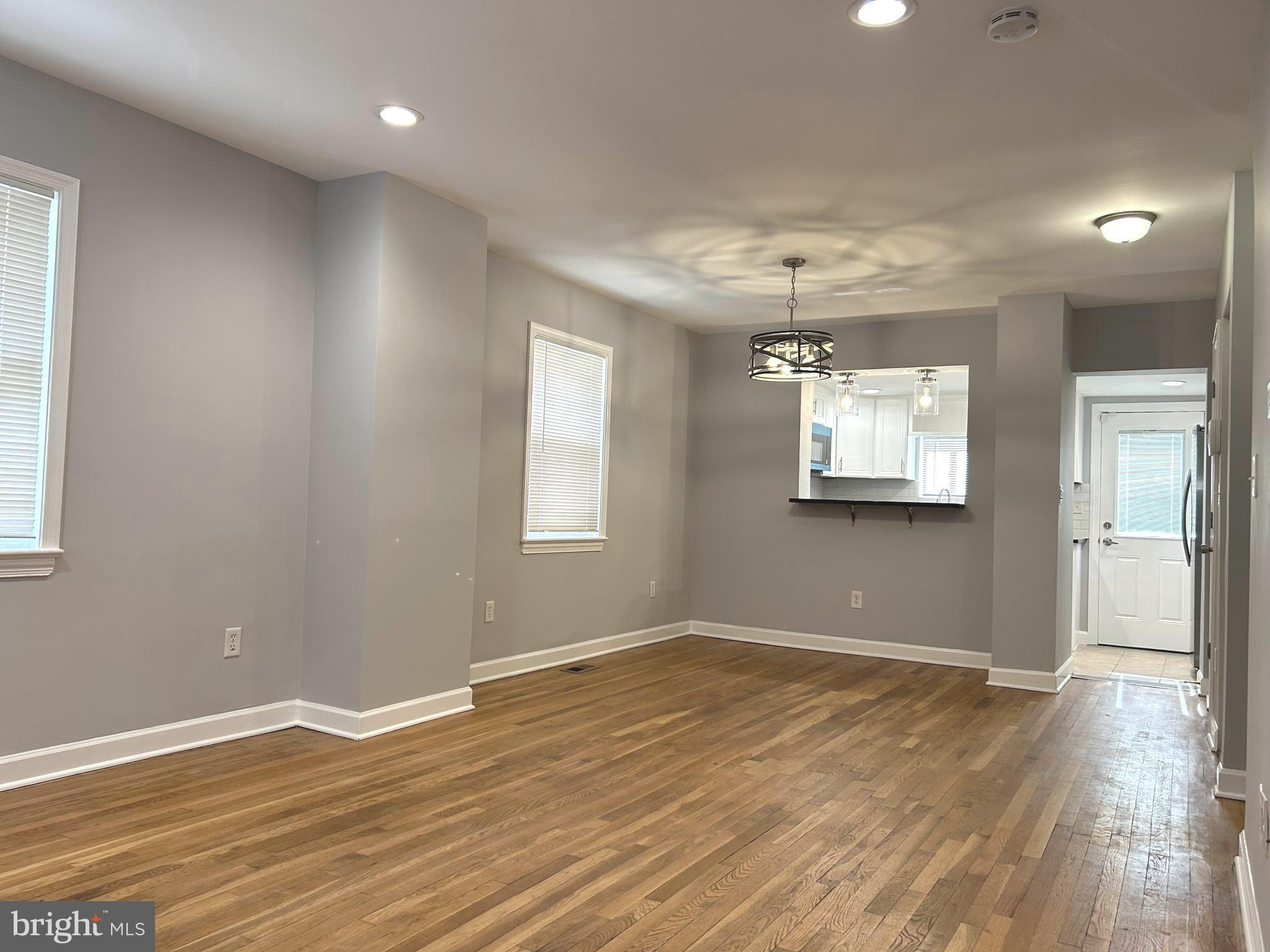371 CHAPLIN STREET SE