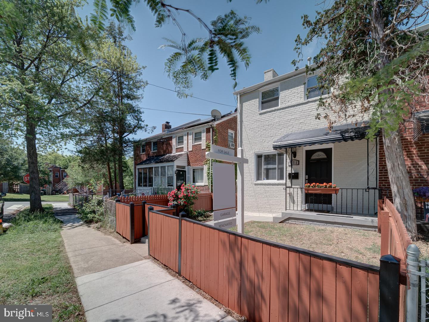 371 CHAPLIN STREET SE