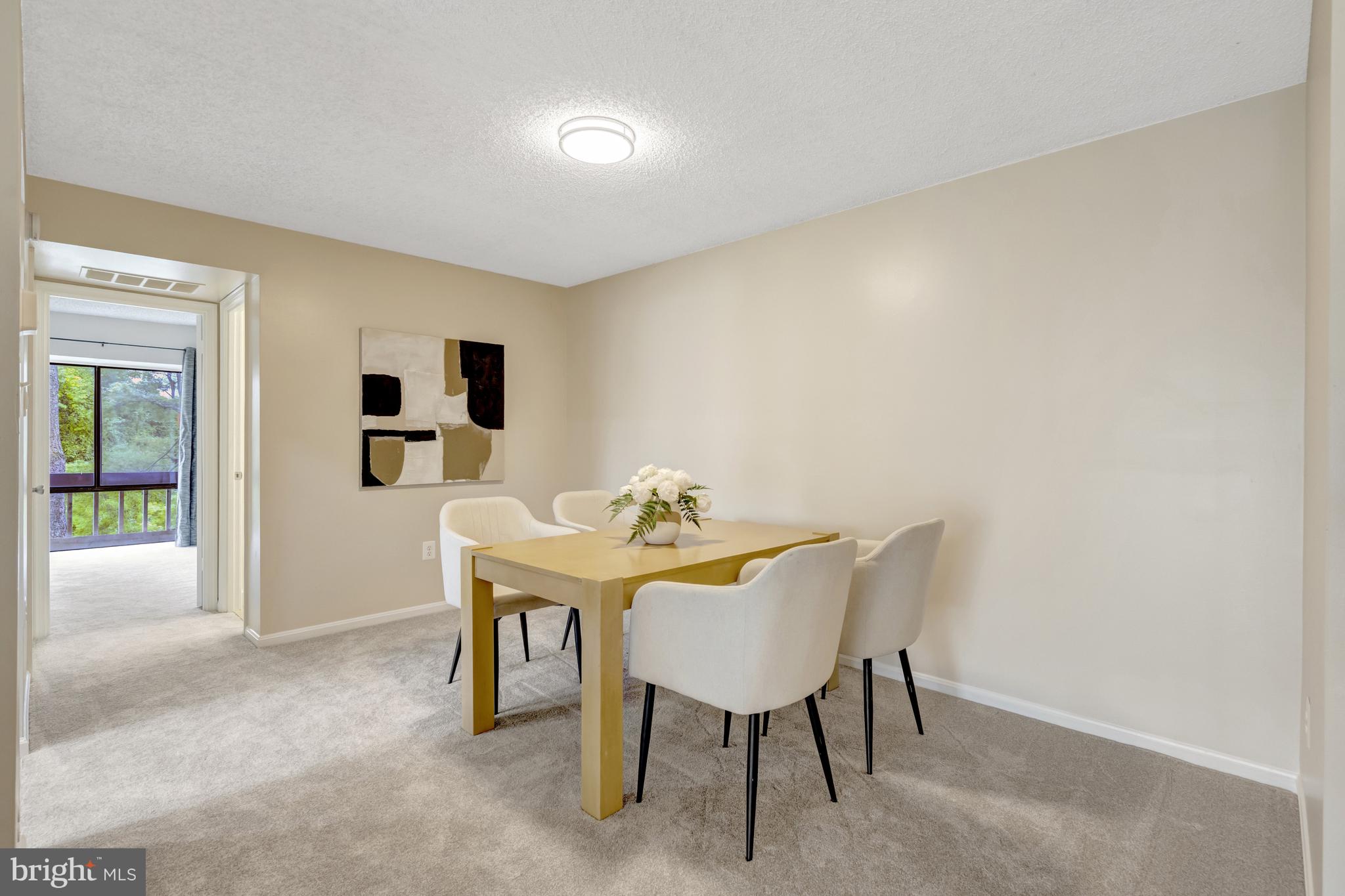 VISTAS OF VIENNA CONDOMINIUMS - Residential