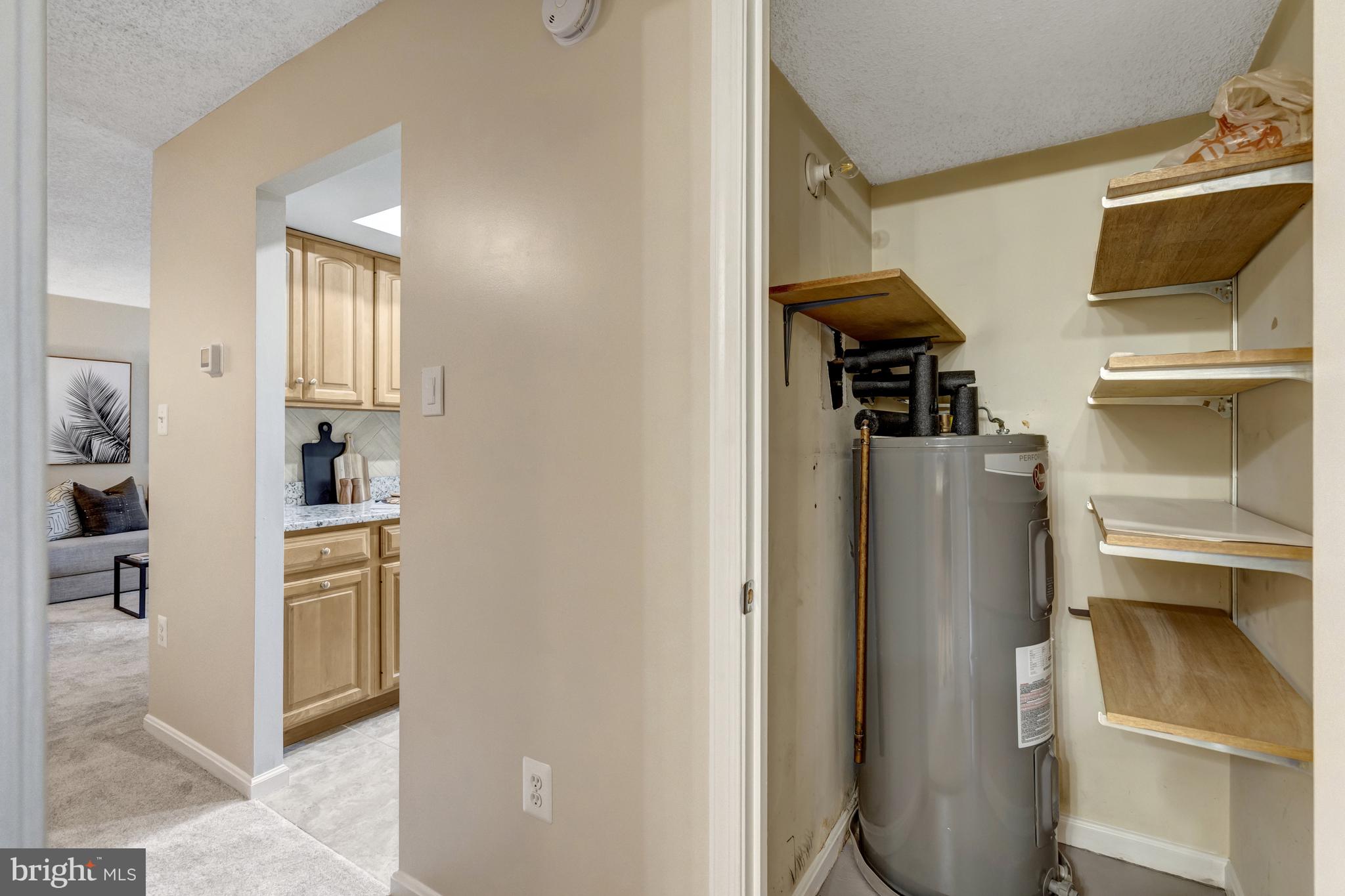 VISTAS OF VIENNA CONDOMINIUMS - Residential