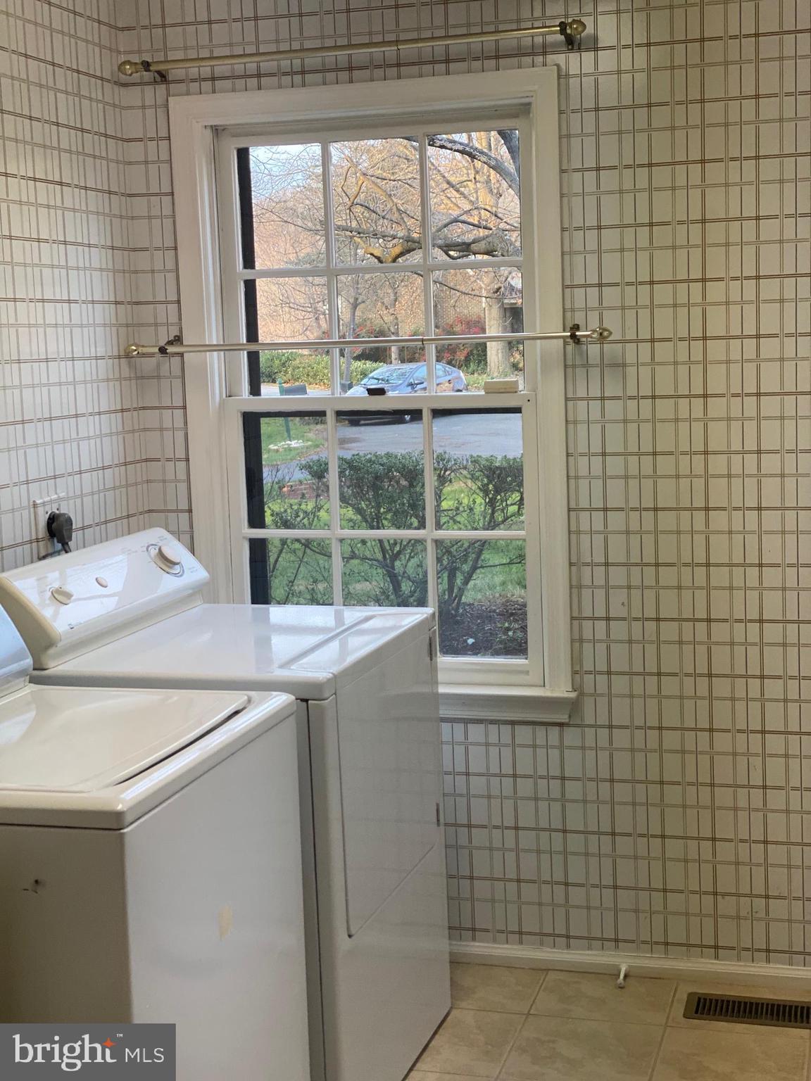 AL MARAH - Residential Lease