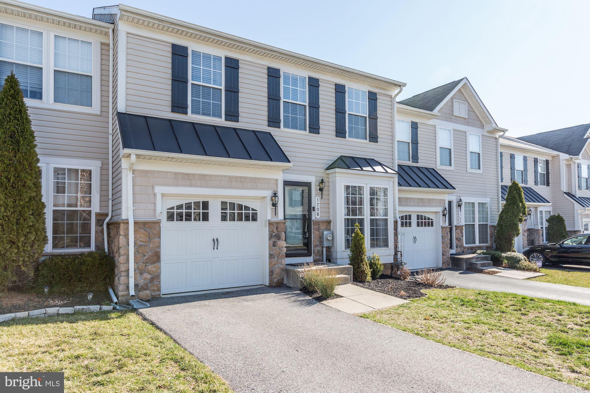 VILLAGES OF DORCHESTER - Residential