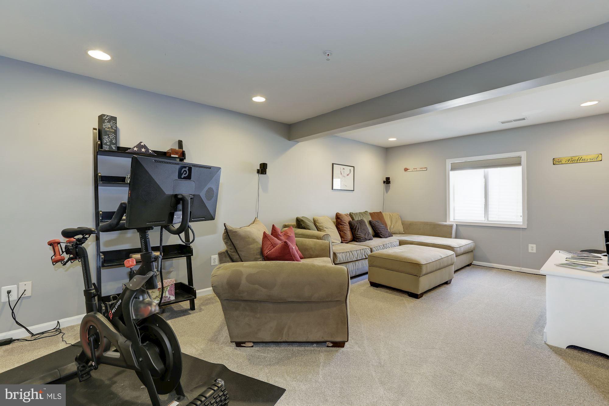 VILLAGES OF DORCHESTER - Residential