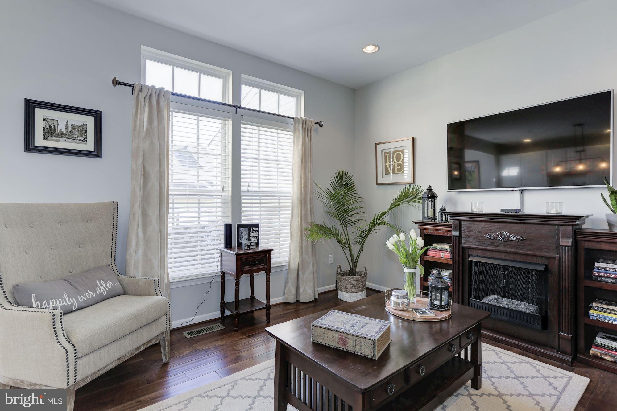 VILLAGES OF DORCHESTER - Residential