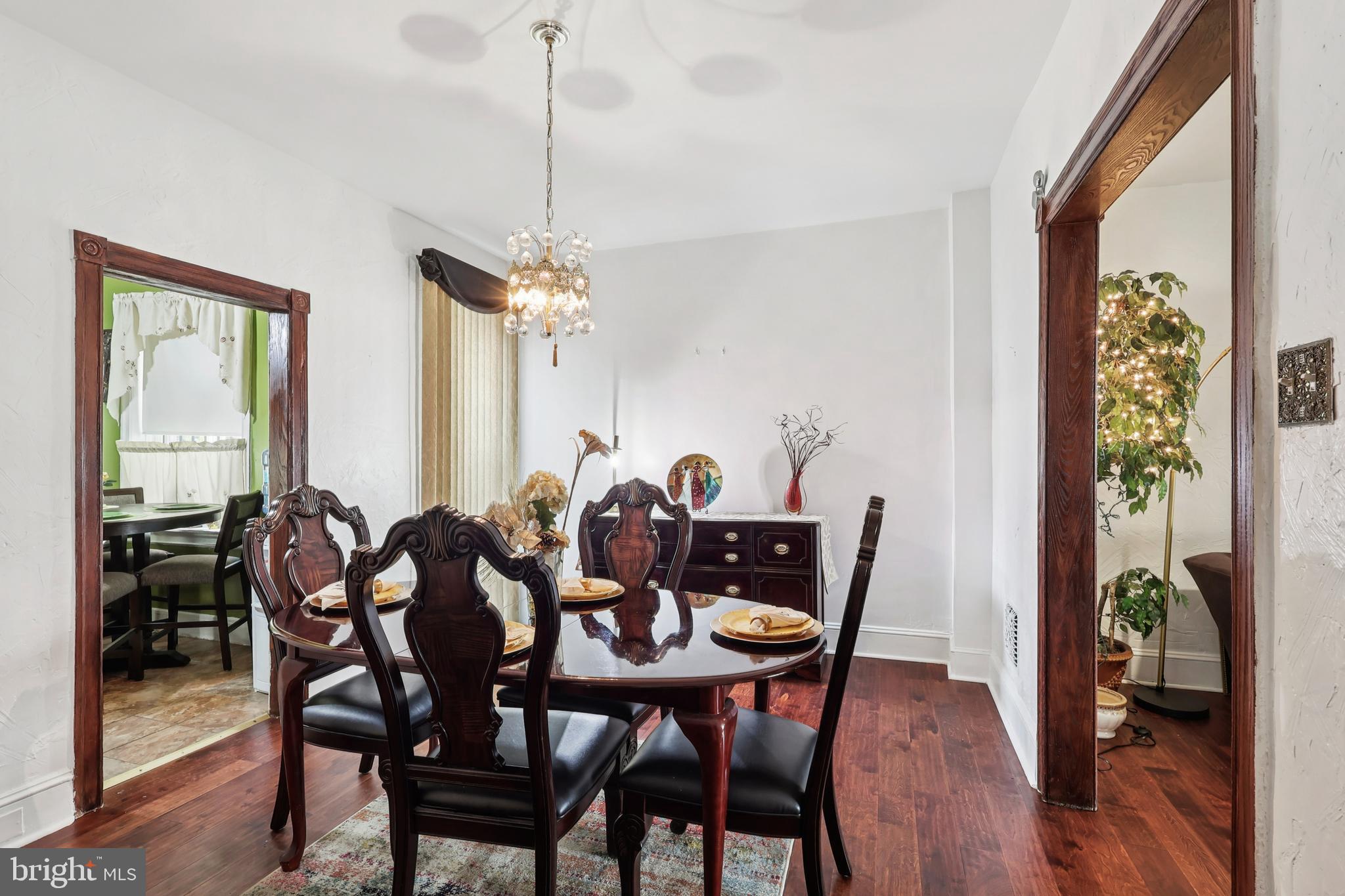 PHILADELPHIA (WEST) - Residential