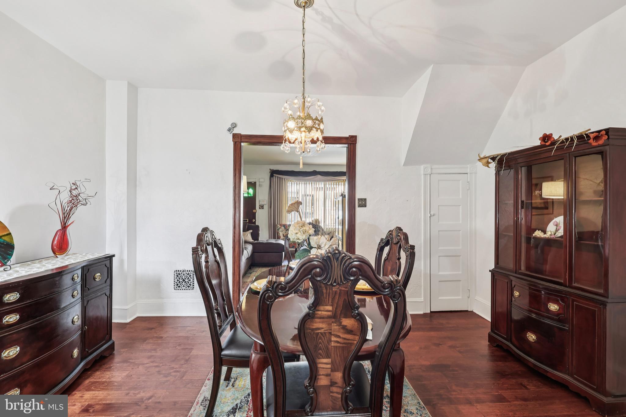 PHILADELPHIA (WEST) - Residential