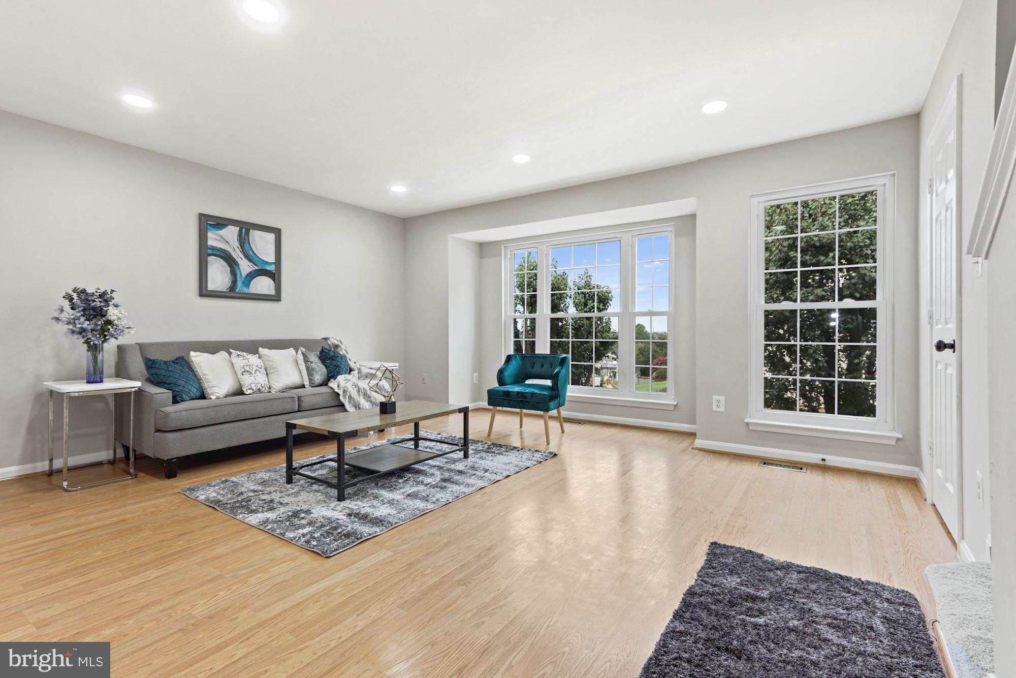 BELMONT STATION - Residential