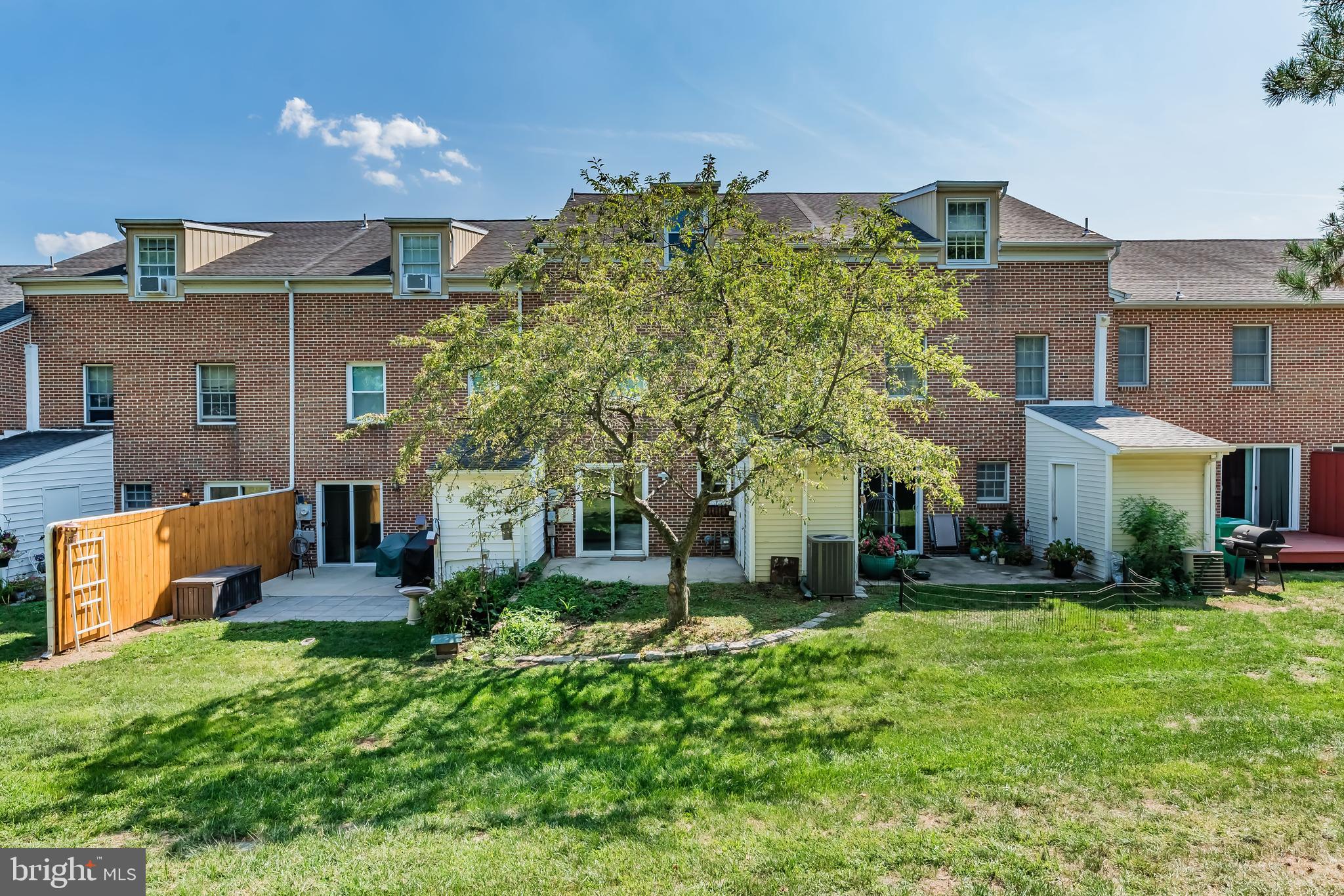 BLUE MEADOW FARMS - Residential
