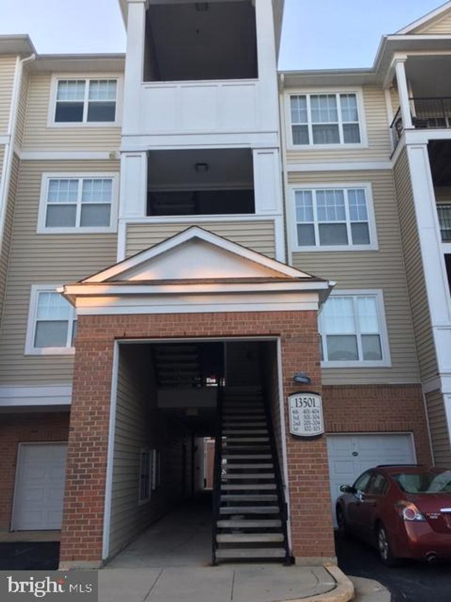 Nice 2 bedroom, 2 full bath condo on top level, located in The Ashmore at Germantown. 
Fresh paint and new carpet throughout!!
Fireplace for decoration only. 
Extra Parking space for $50 per month
Close to 270 , MARC Train, Ride on Bus, shopping and restaurants.