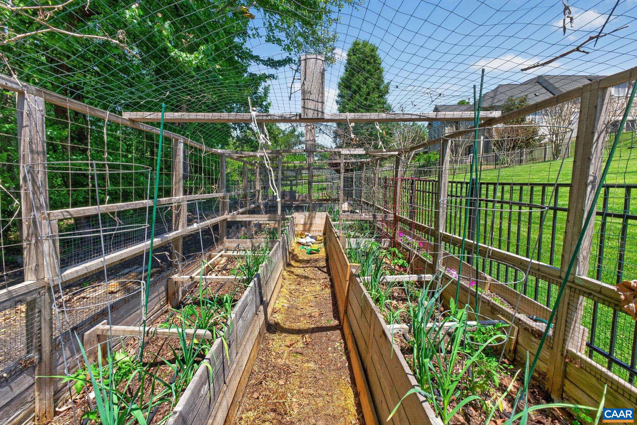 OLD TRAIL - Residential