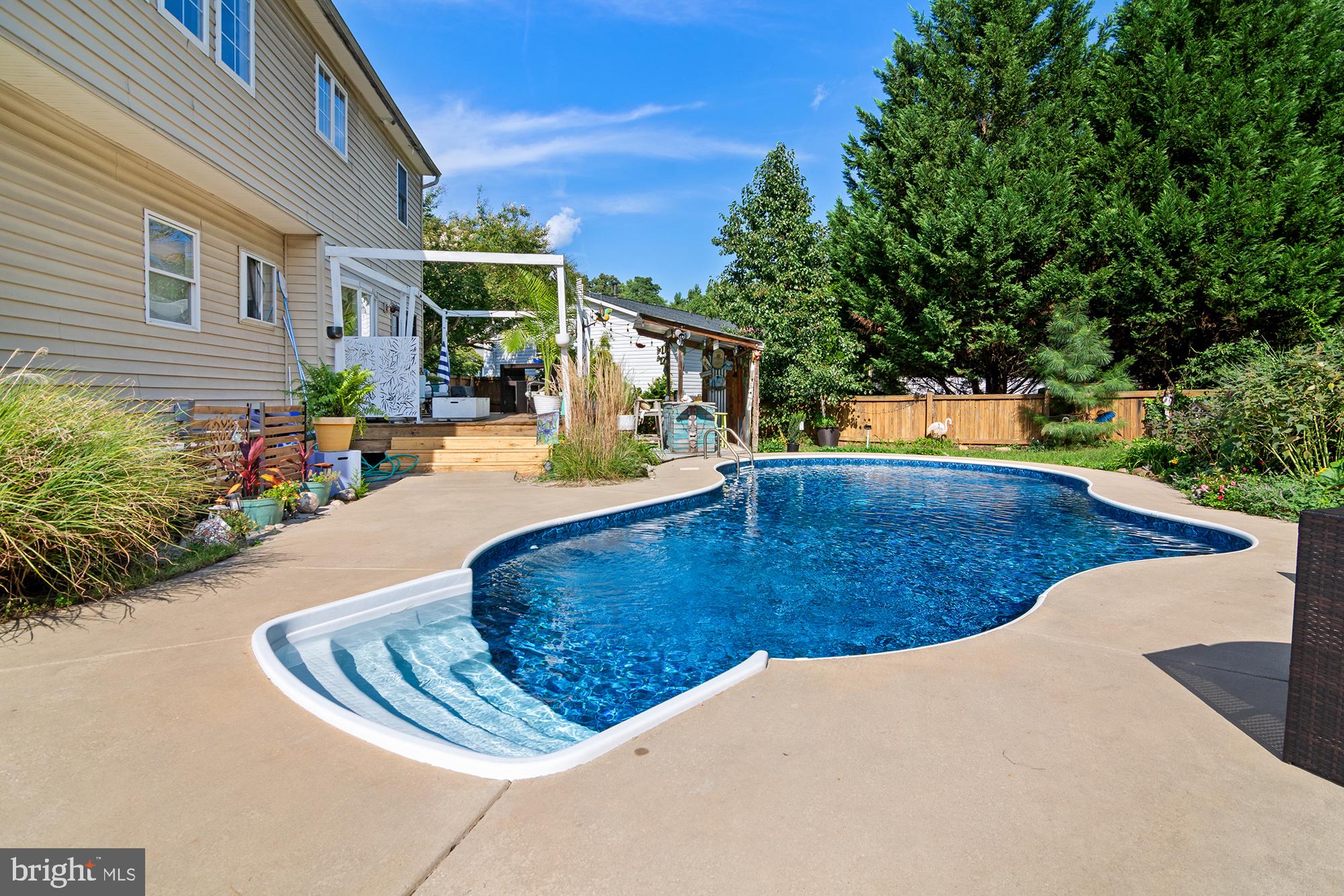 529 KENORA DRIVE