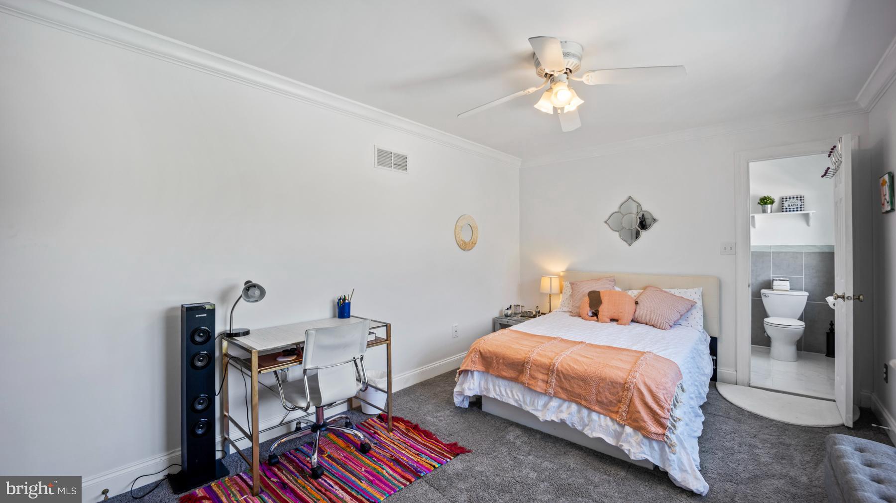 CANAL WALK - Residential