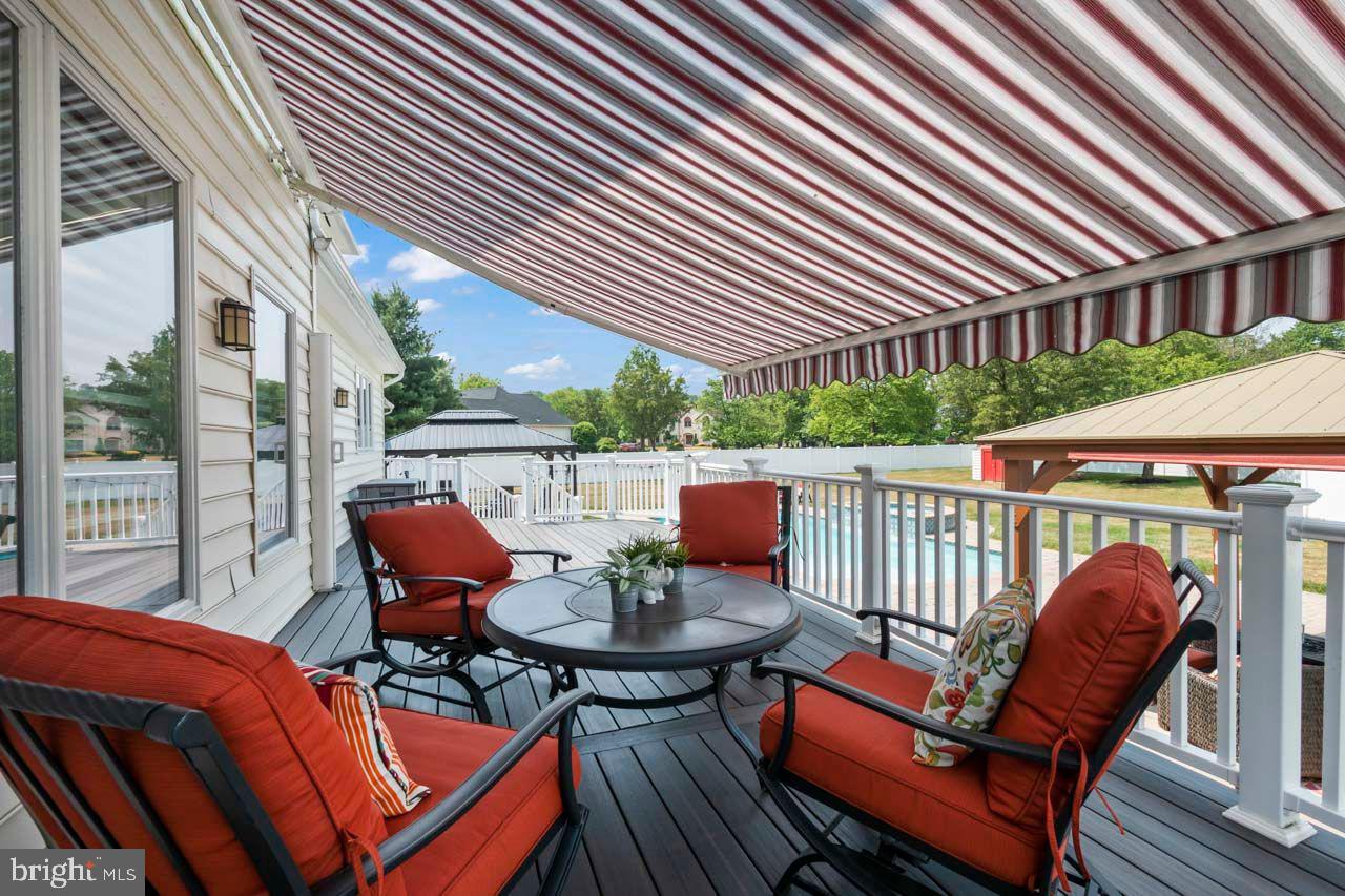 CANAL WALK - Residential