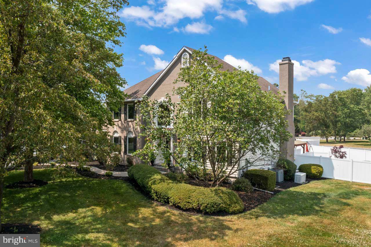 CANAL WALK - Residential