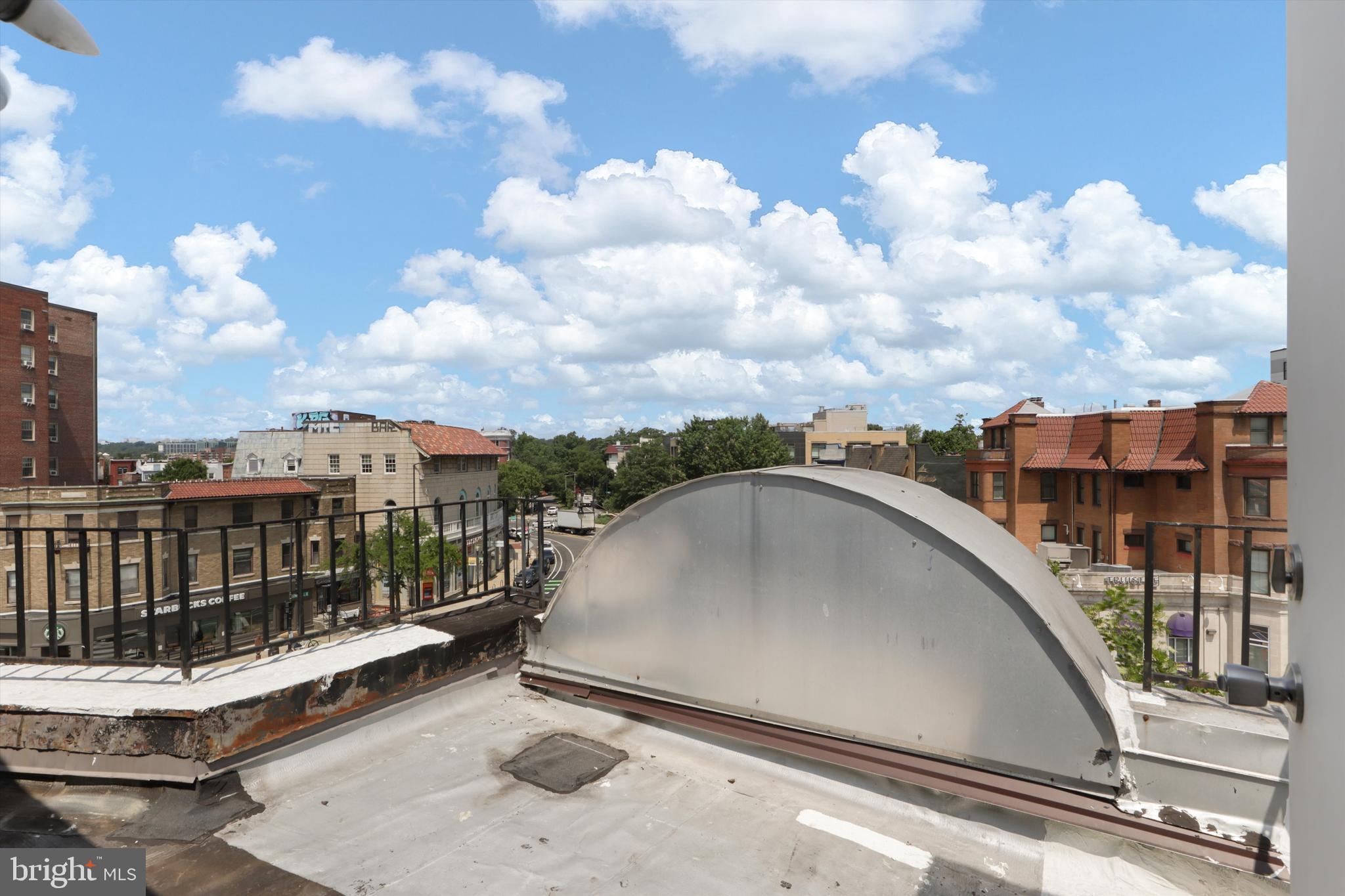 MOUNT PLEASANT - Residential Lease