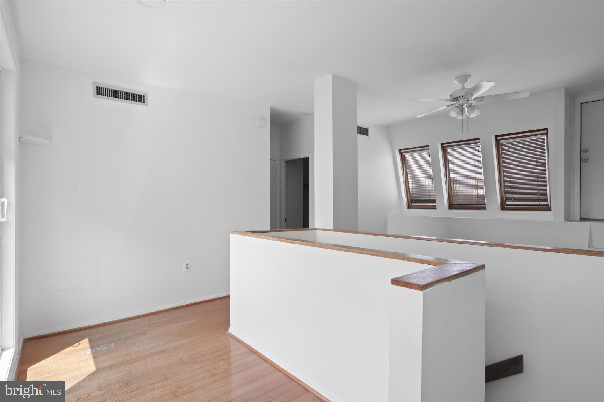 MOUNT PLEASANT - Residential Lease