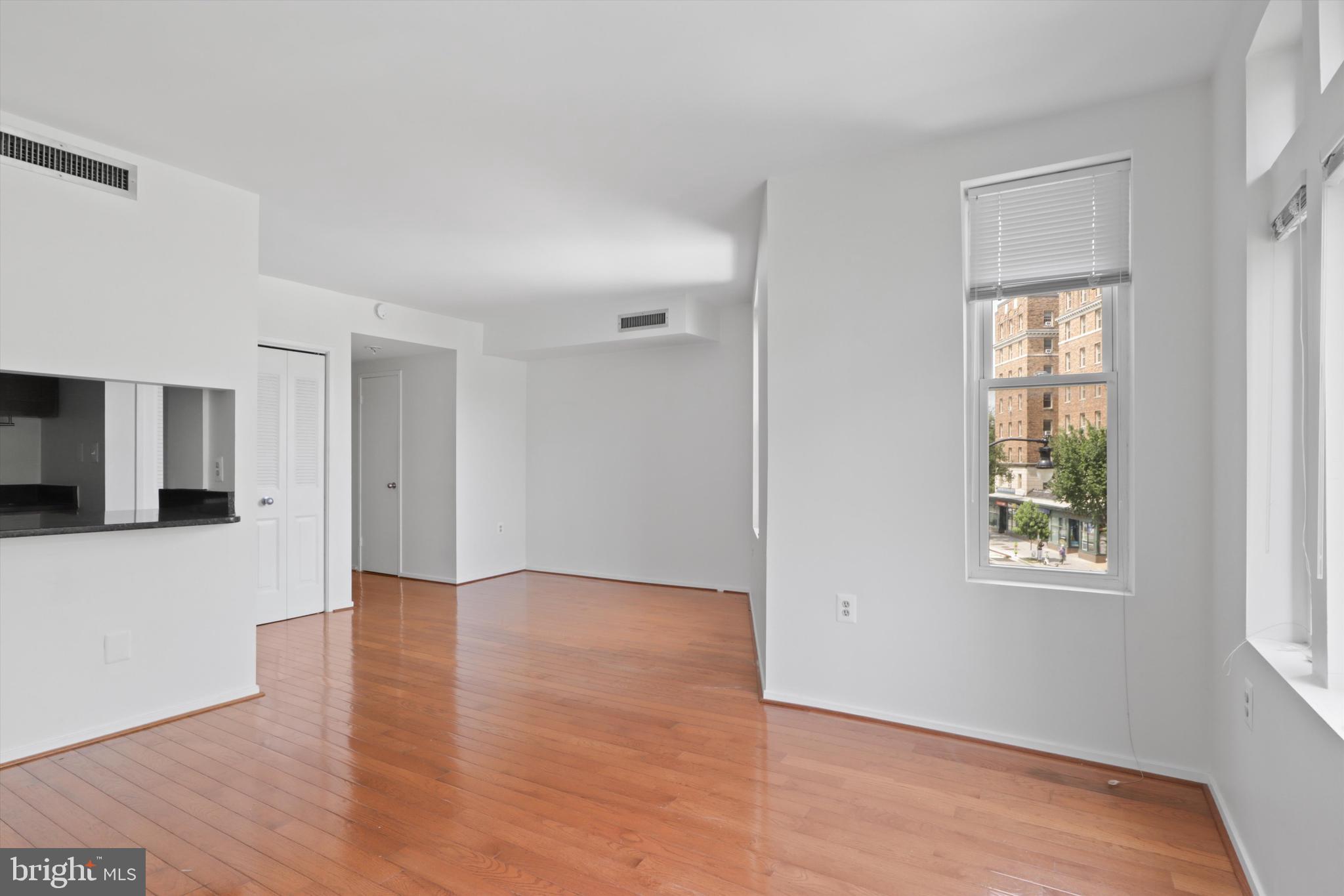 MOUNT PLEASANT - Residential Lease