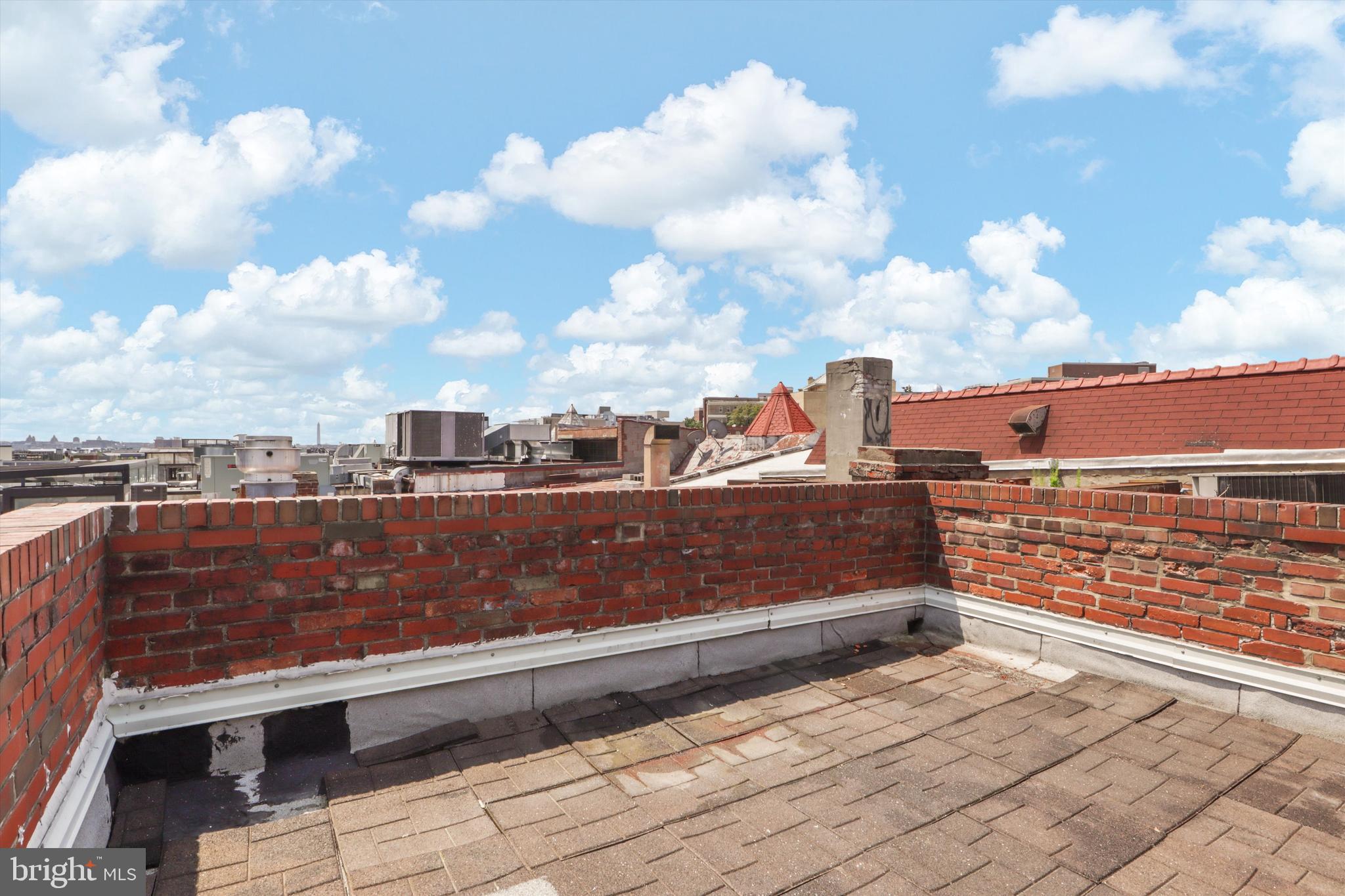 MOUNT PLEASANT - Residential Lease