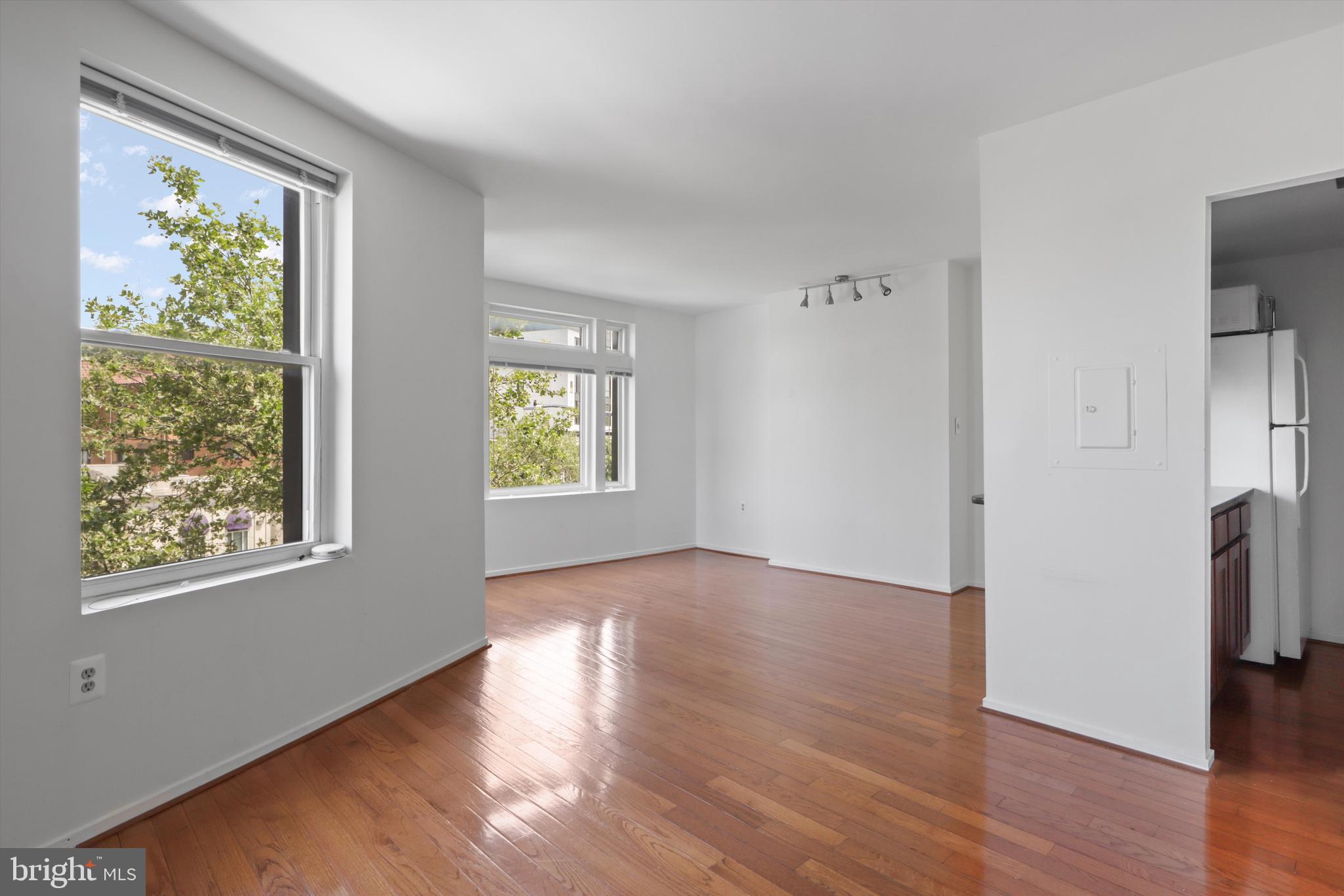 MOUNT PLEASANT - Residential Lease