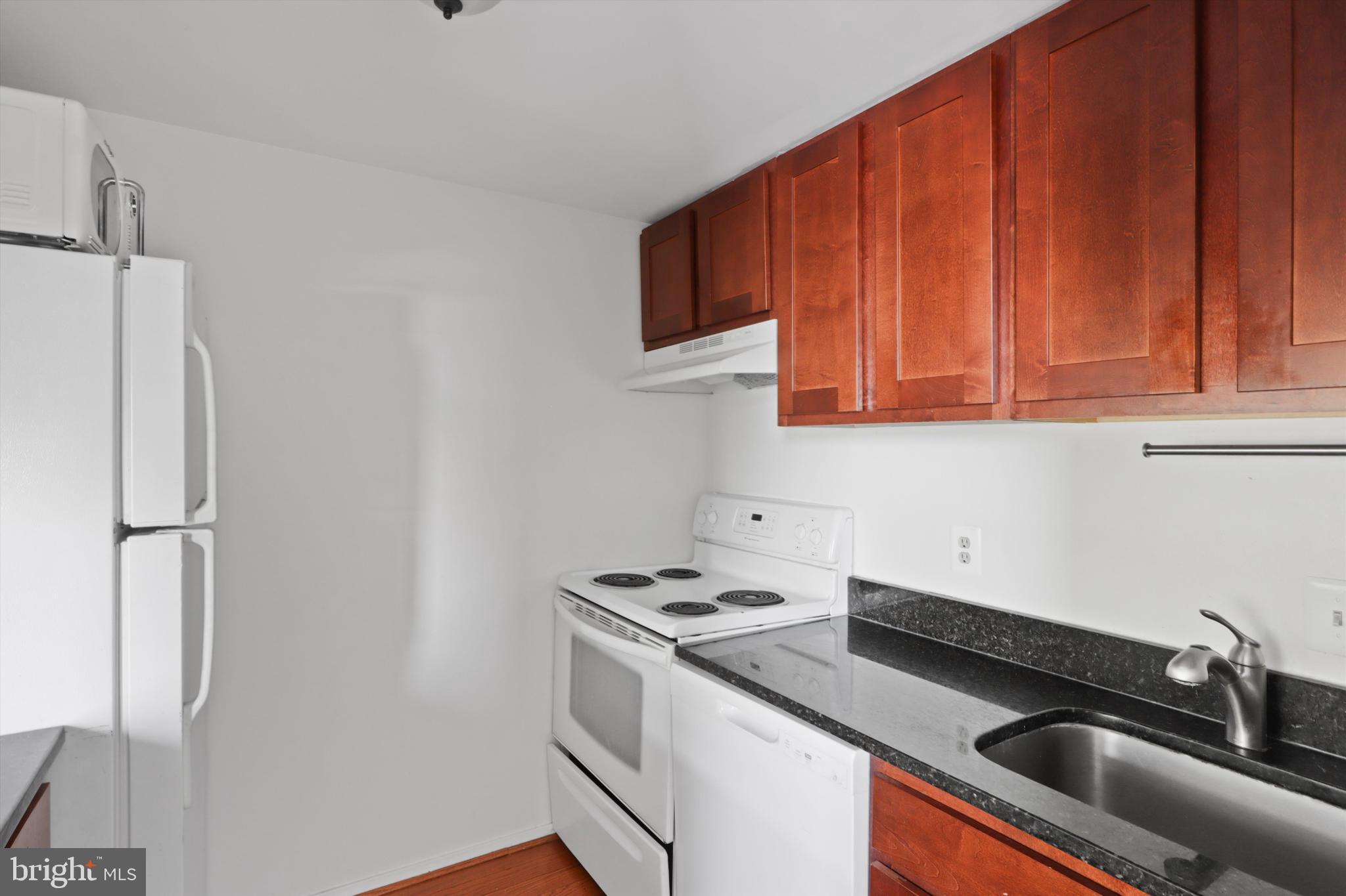 MOUNT PLEASANT - Residential Lease