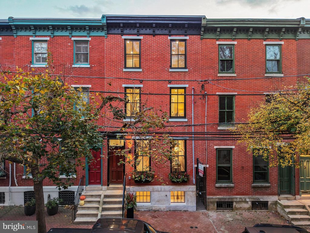 Photo of 2214 Mount Vernon Street, PHILADELPHIA, PA 19130 (MLS # PAPH2556370)