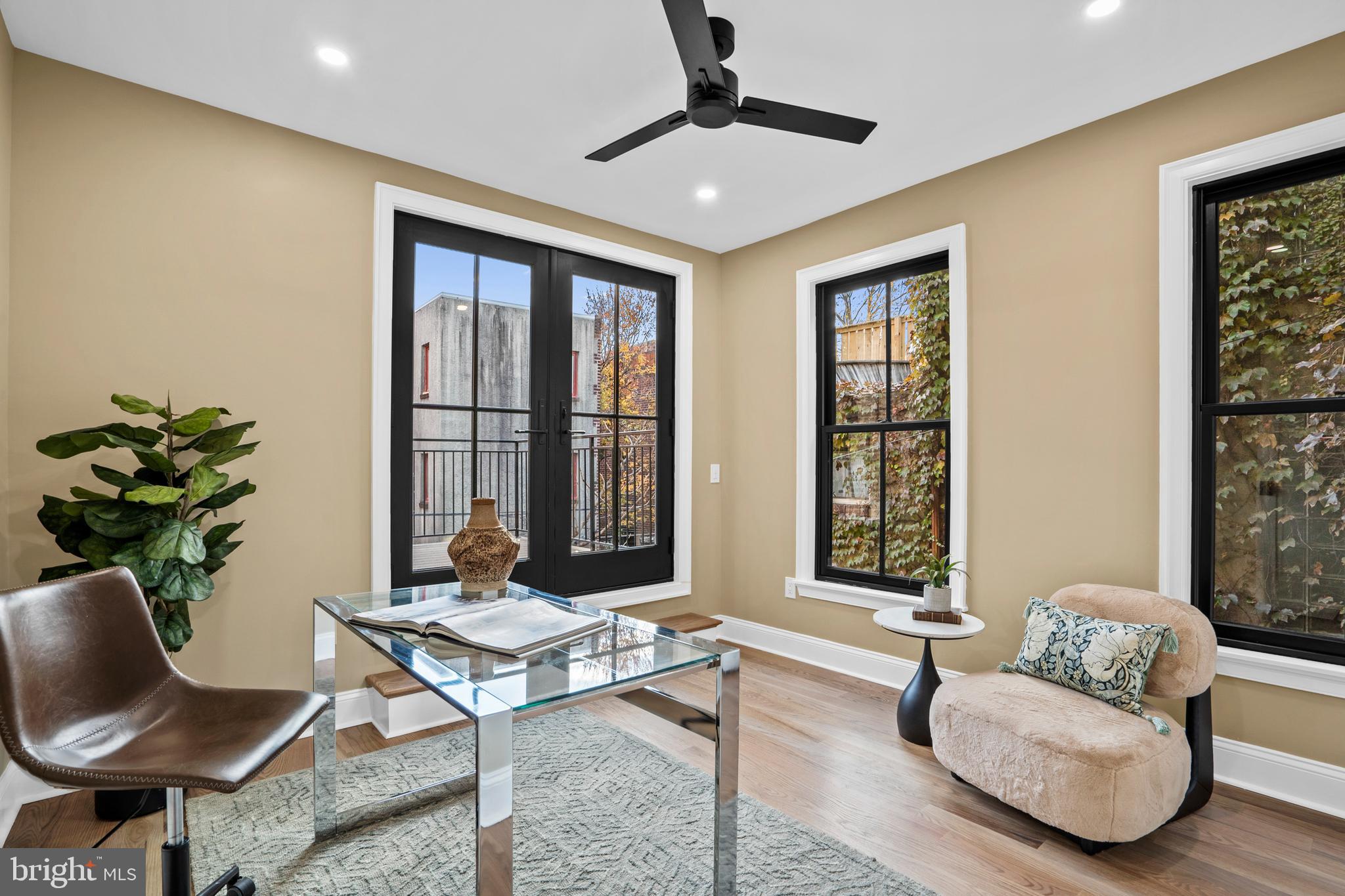 ART MUSEUM AREA - Residential