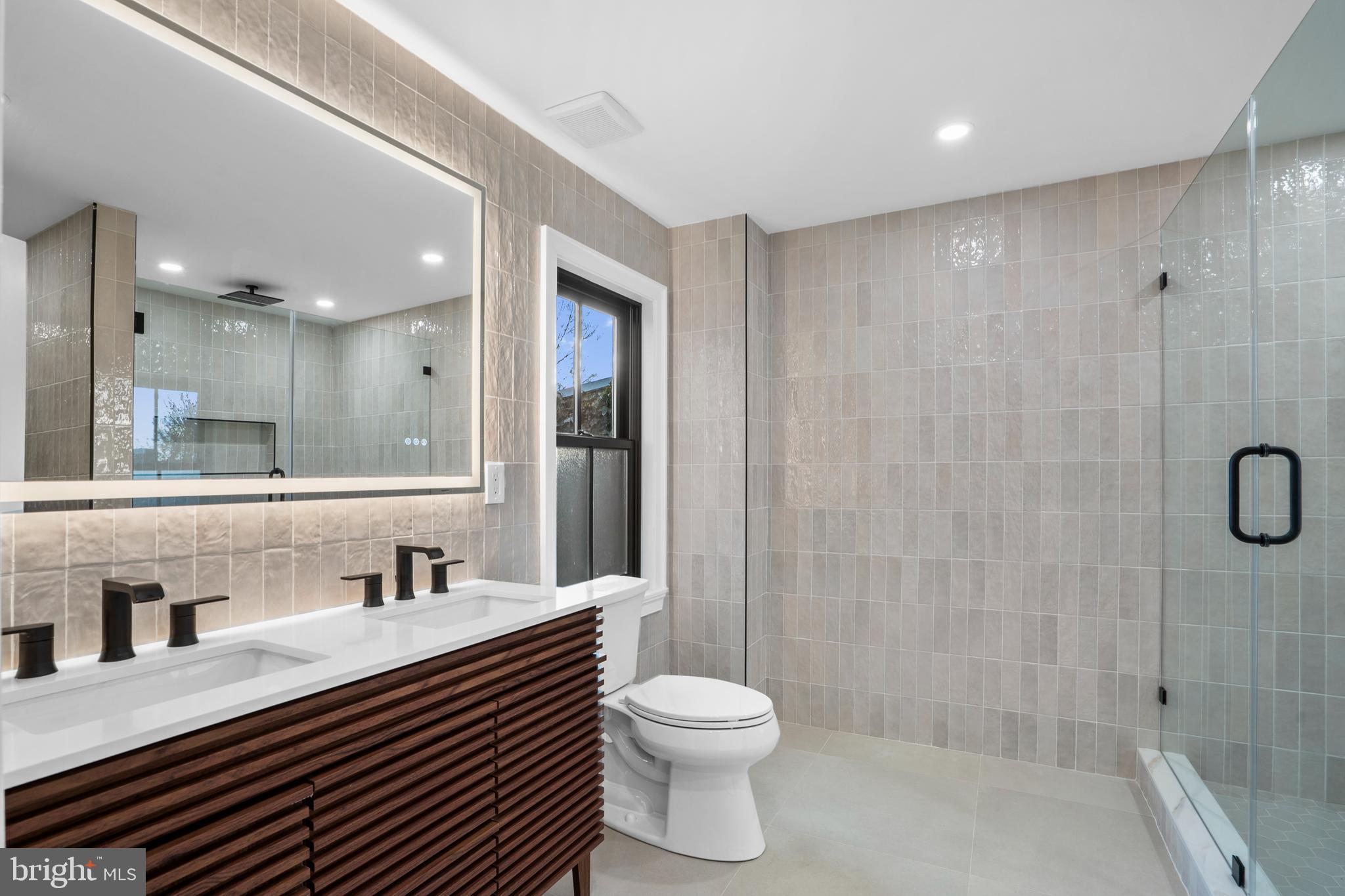 ART MUSEUM AREA - Residential