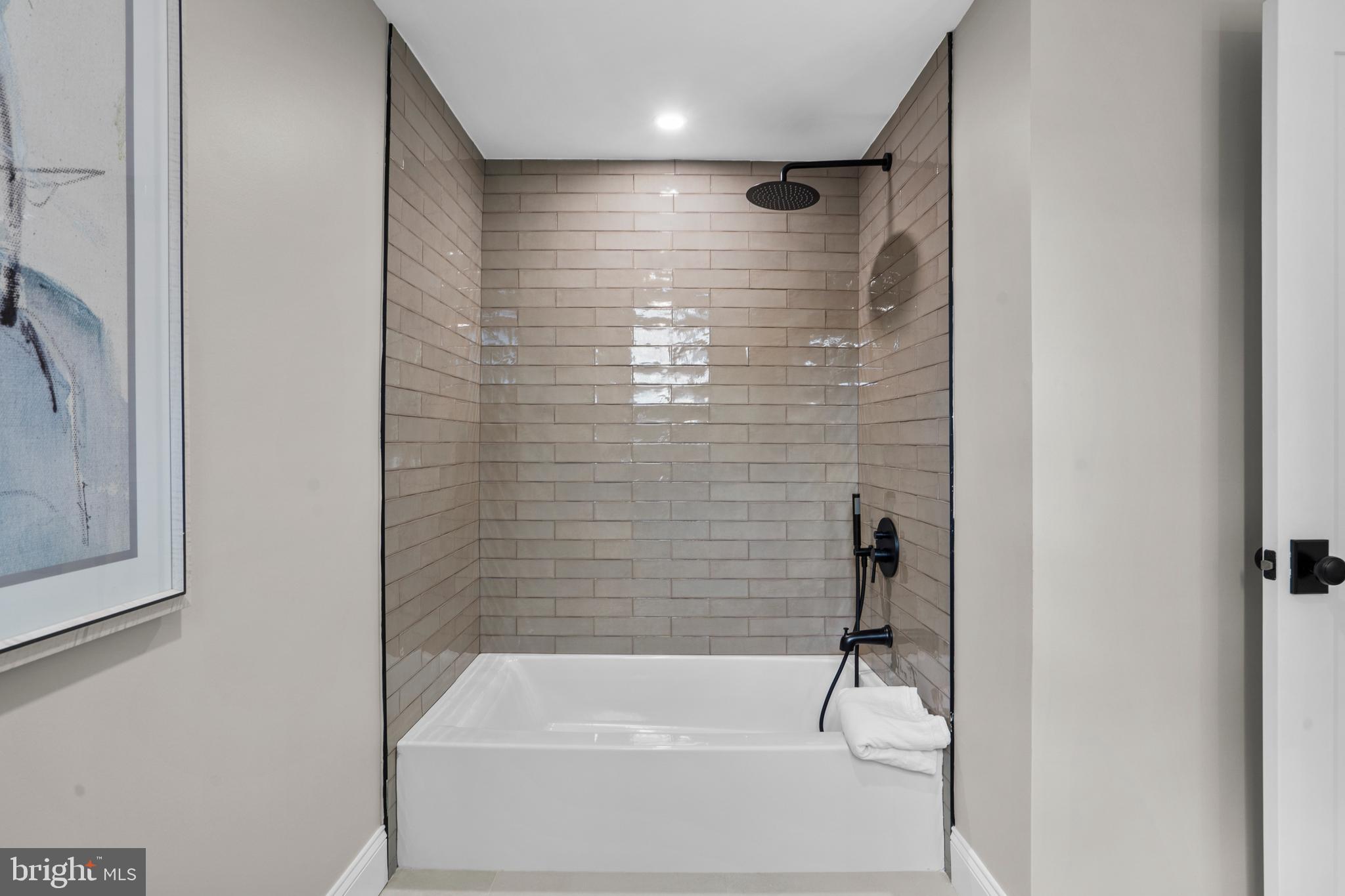 ART MUSEUM AREA - Residential