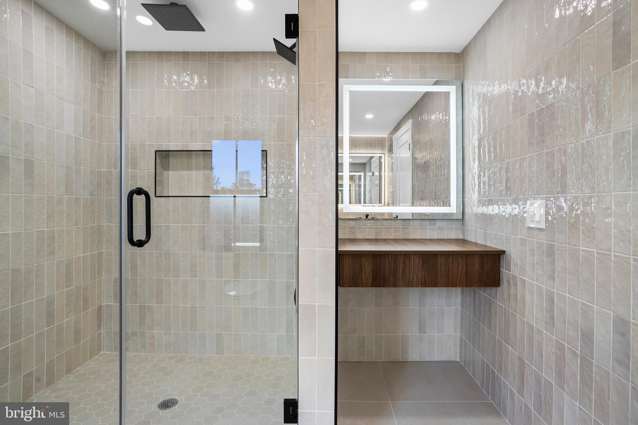 ART MUSEUM AREA - Residential