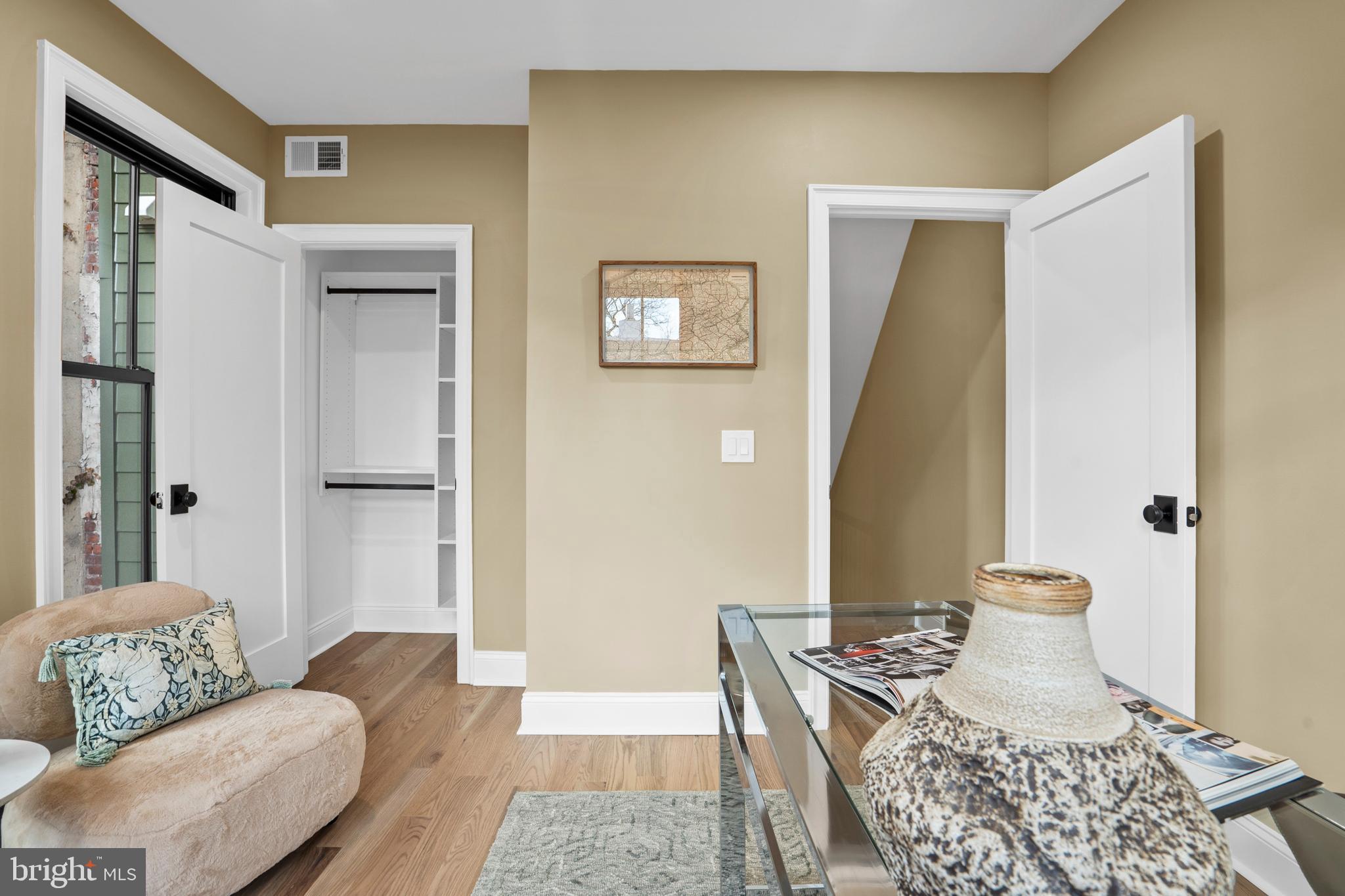 ART MUSEUM AREA - Residential