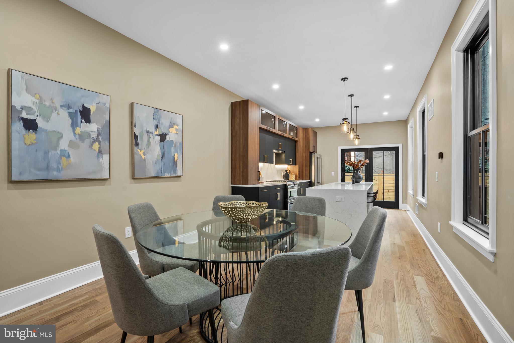 ART MUSEUM AREA - Residential