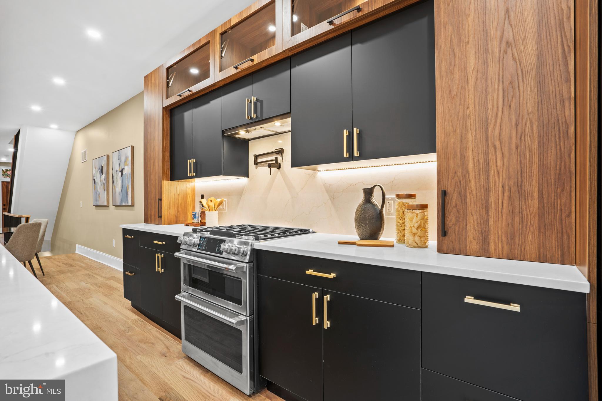 ART MUSEUM AREA - Residential