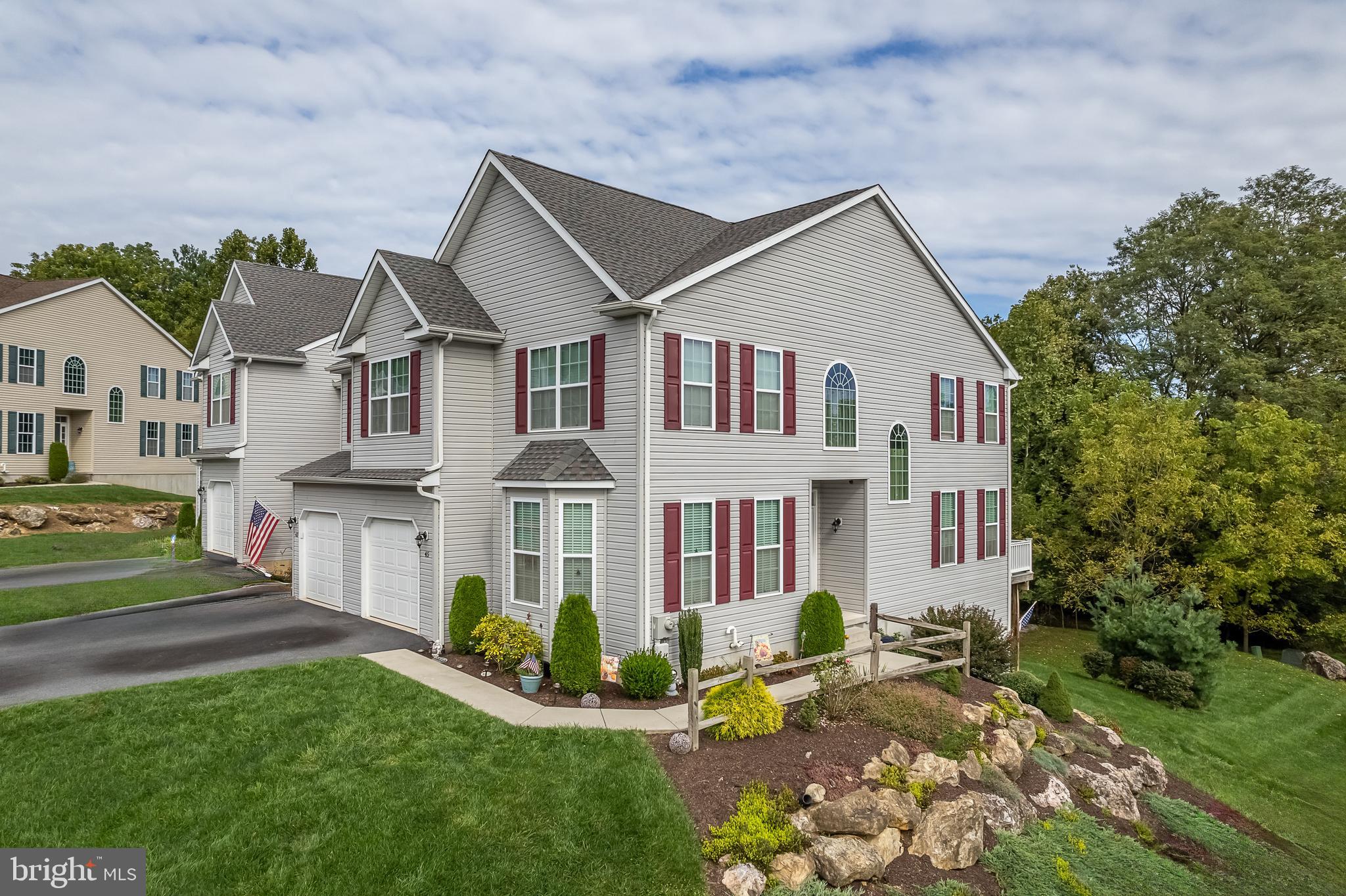 EXETER WOODS - Residential