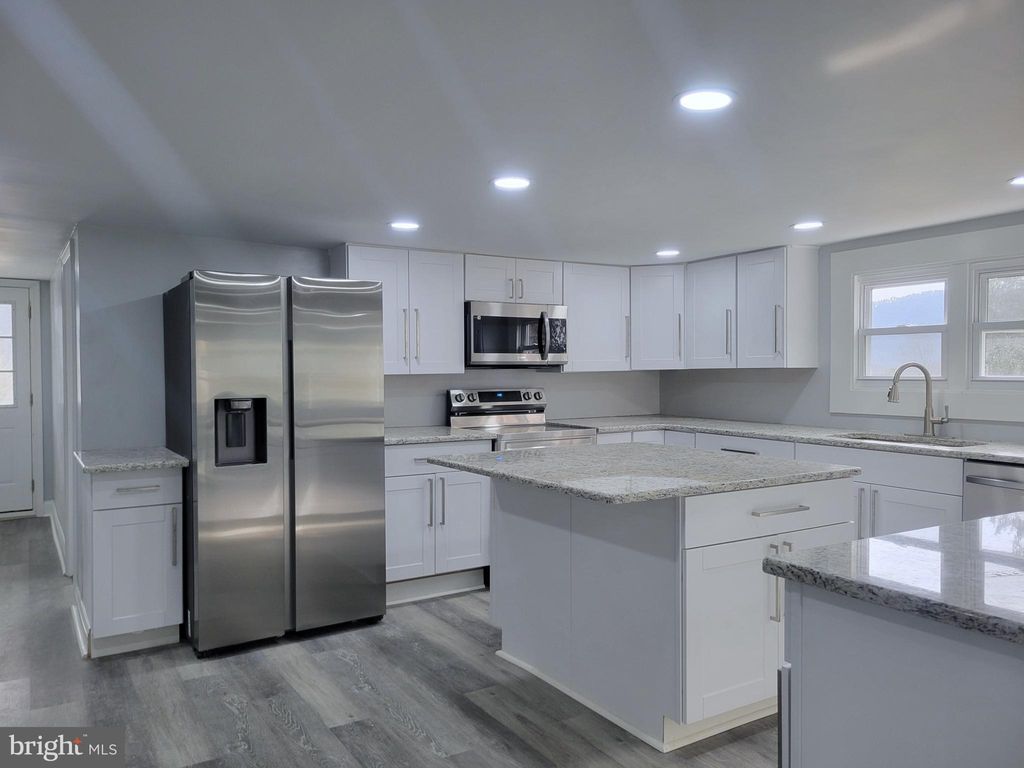 Photo of 830 N Lincoln St, DUNCANNON, PA 17020 (MLS # PAPY2008794)