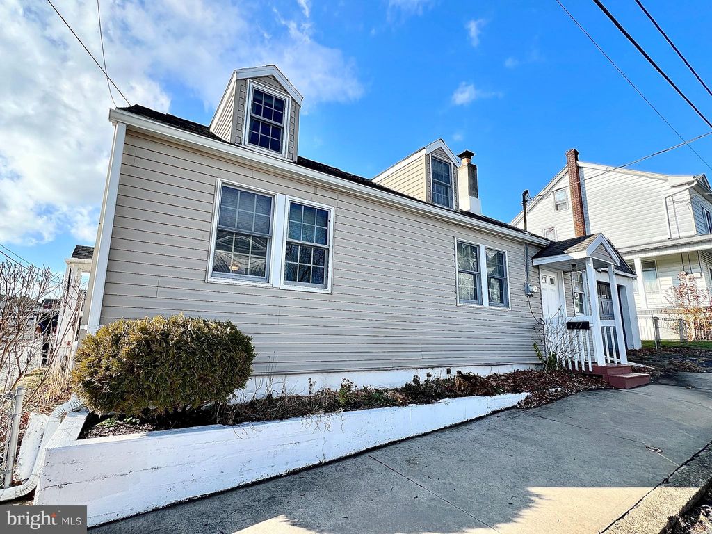 Photo of 28 N 19th Street, ASHLAND, PA 17921 (MLS # PASK2024688)