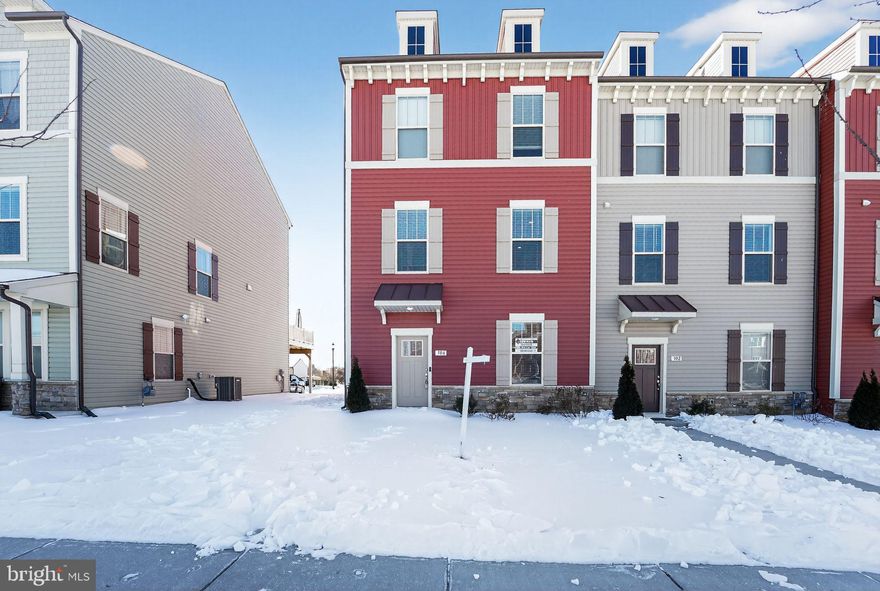 END UNIT TOWN HOME in Canterbury Station Community. This unit has 3 bedrooms and 2.5 baths. Great Recreation Room at Entry Level. Family Room, Dining and Kitchen at Upper Level 1. Upgraded Kitchen with Stainless Steel Appliances, Counter Top and Cabinets. Upper Level 2 with 3 bedrooms, 2 Full baths and Laundry. Centrally located to shopping, several restaurants options, Minutes away to Route 15, 355, I-270 and I-70. This home is a unique combination of great space, updates and location.