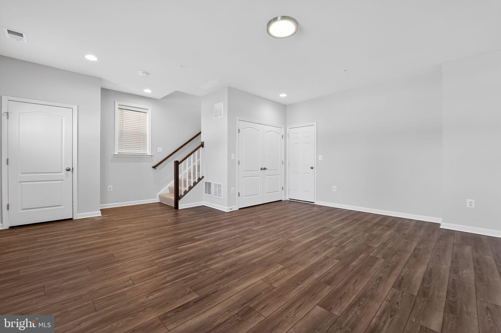 CANTERBURY STATION - Residential