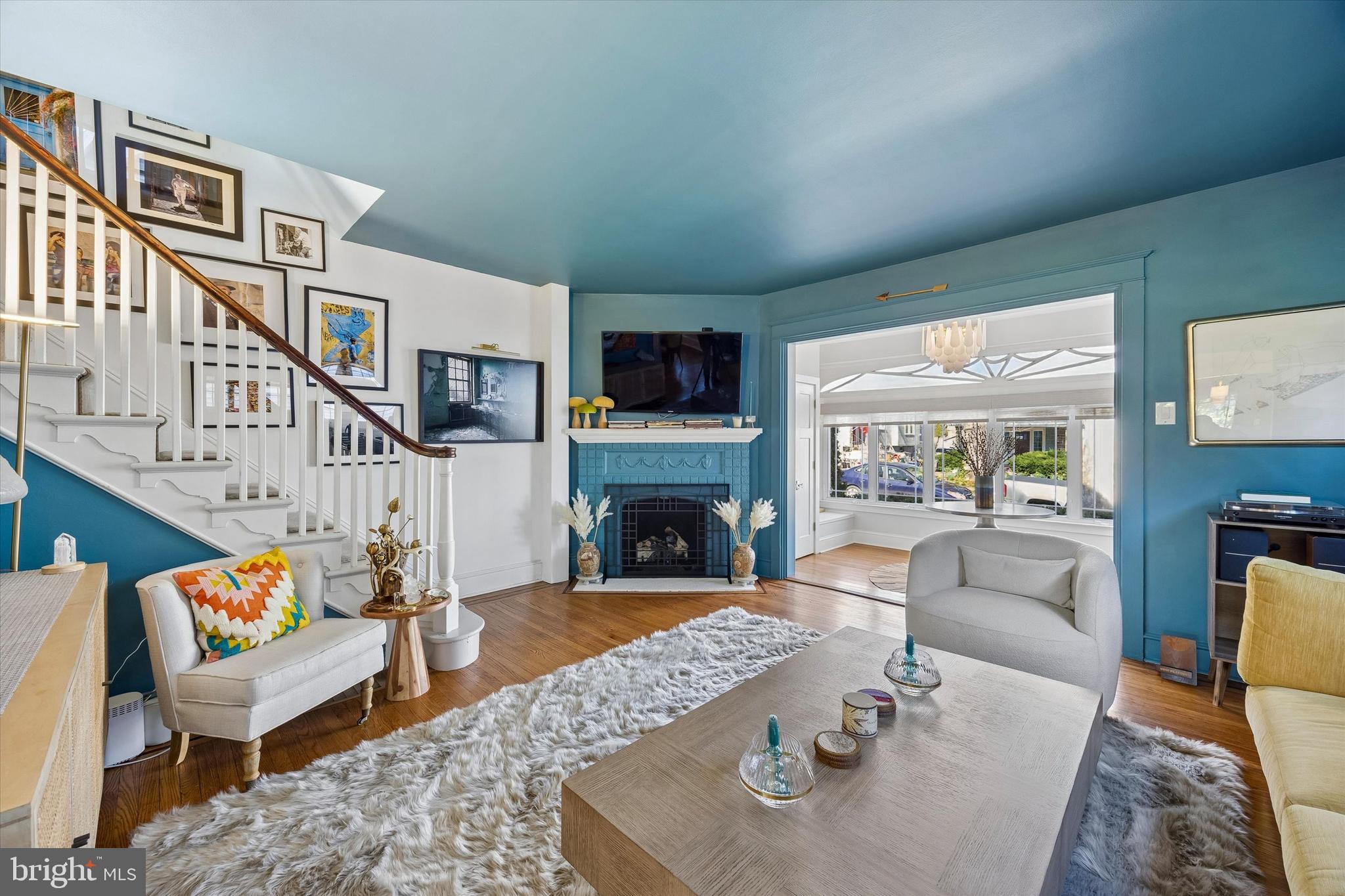 536 COUNTRY CLUB LANE