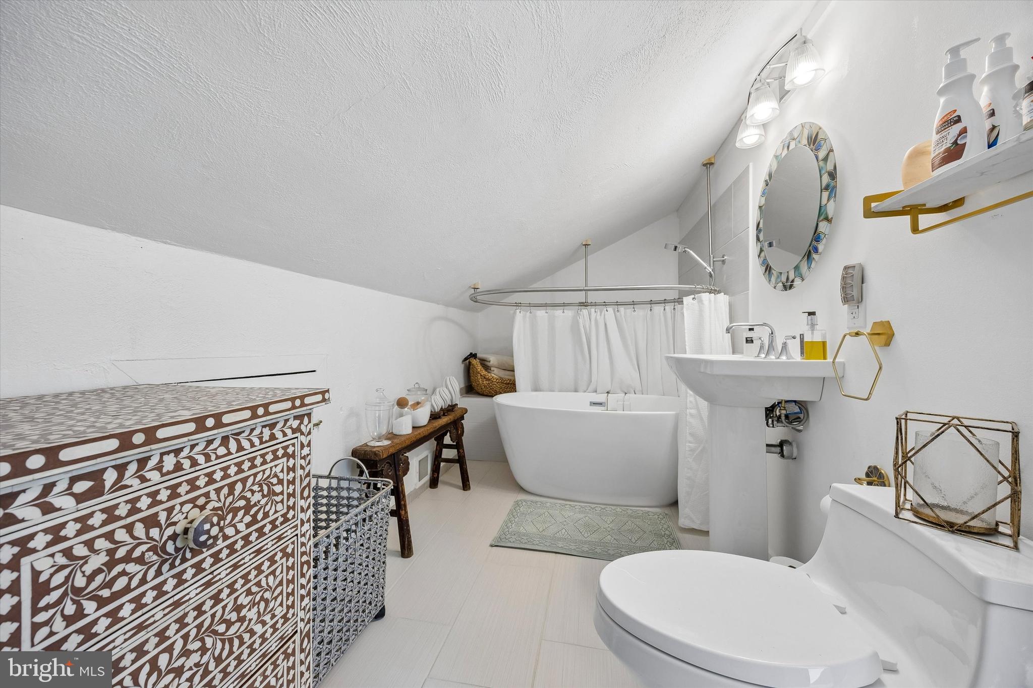 LLANERCH - Residential