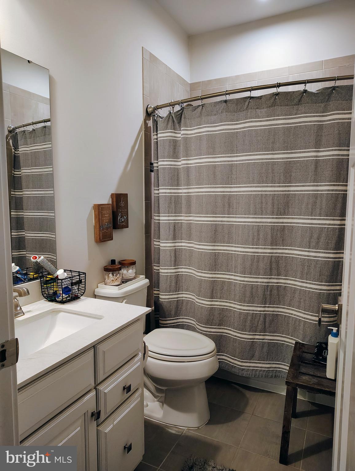 LAKE LINGANORE OAKDALE - Residential Lease