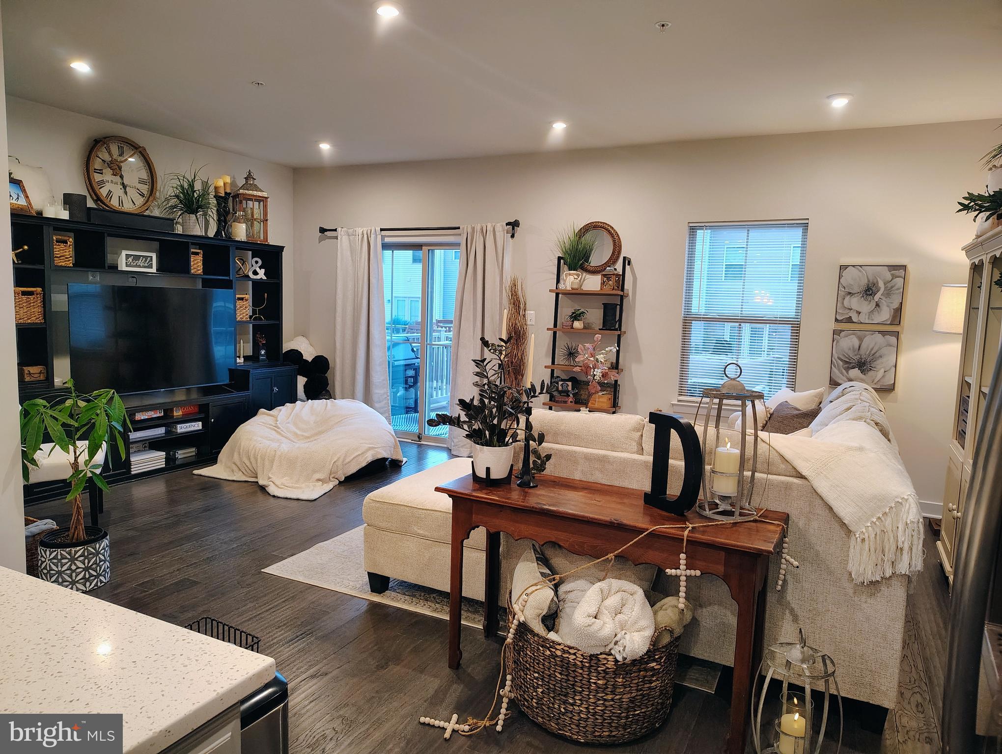 LAKE LINGANORE OAKDALE - Residential Lease