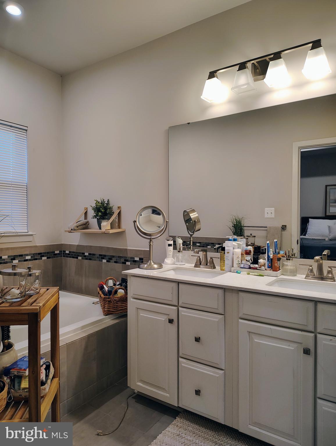 LAKE LINGANORE OAKDALE - Residential Lease