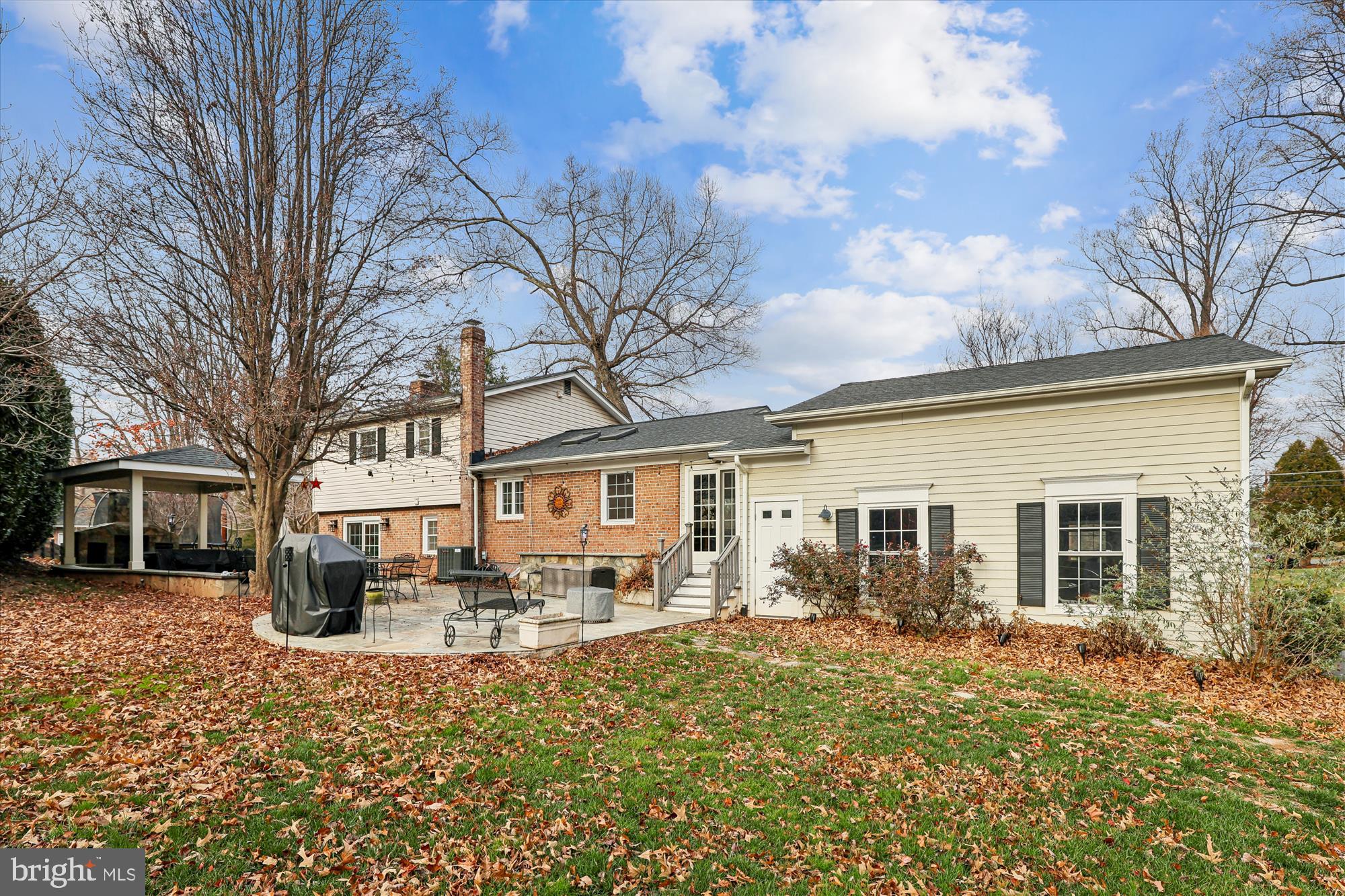 VALEWOOD MANOR - Residential