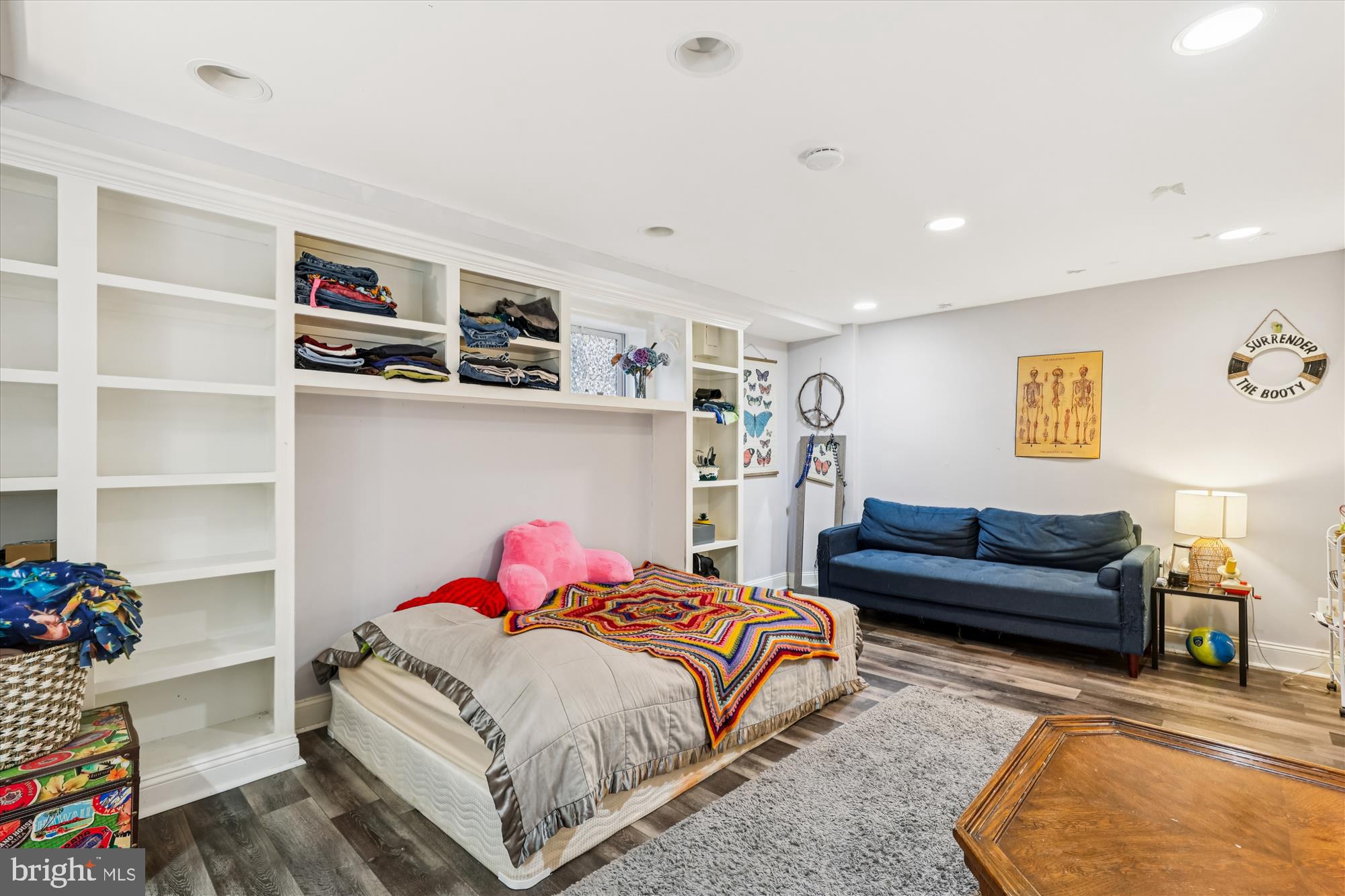 VALEWOOD MANOR - Residential