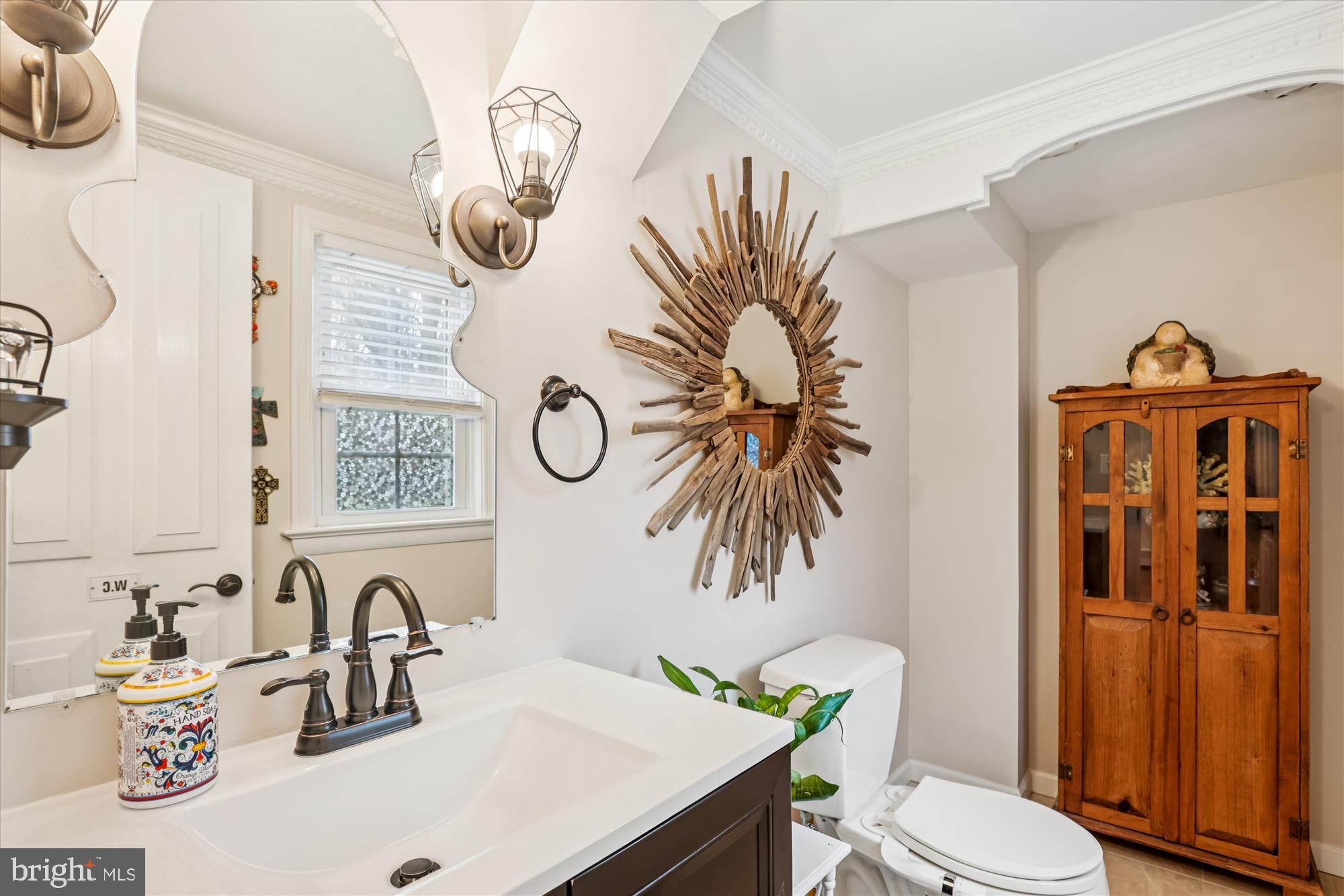 VALEWOOD MANOR - Residential