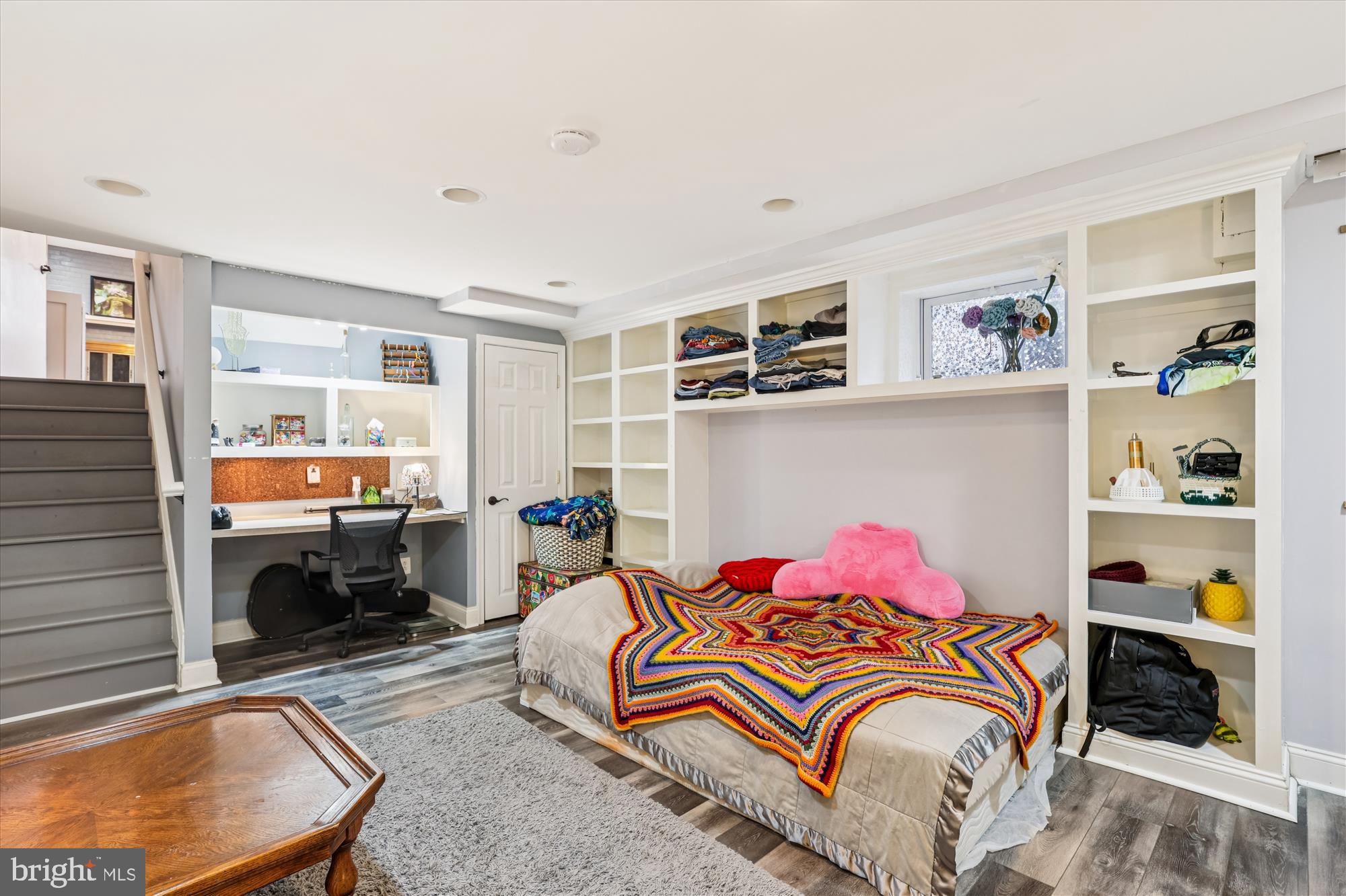 VALEWOOD MANOR - Residential