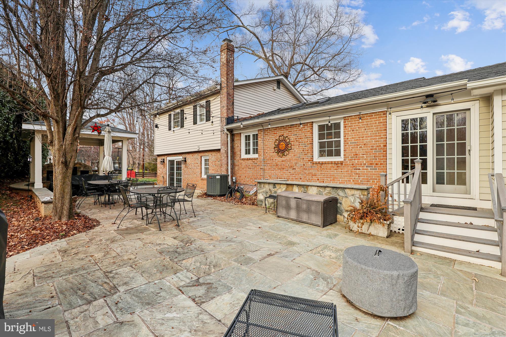 VALEWOOD MANOR - Residential